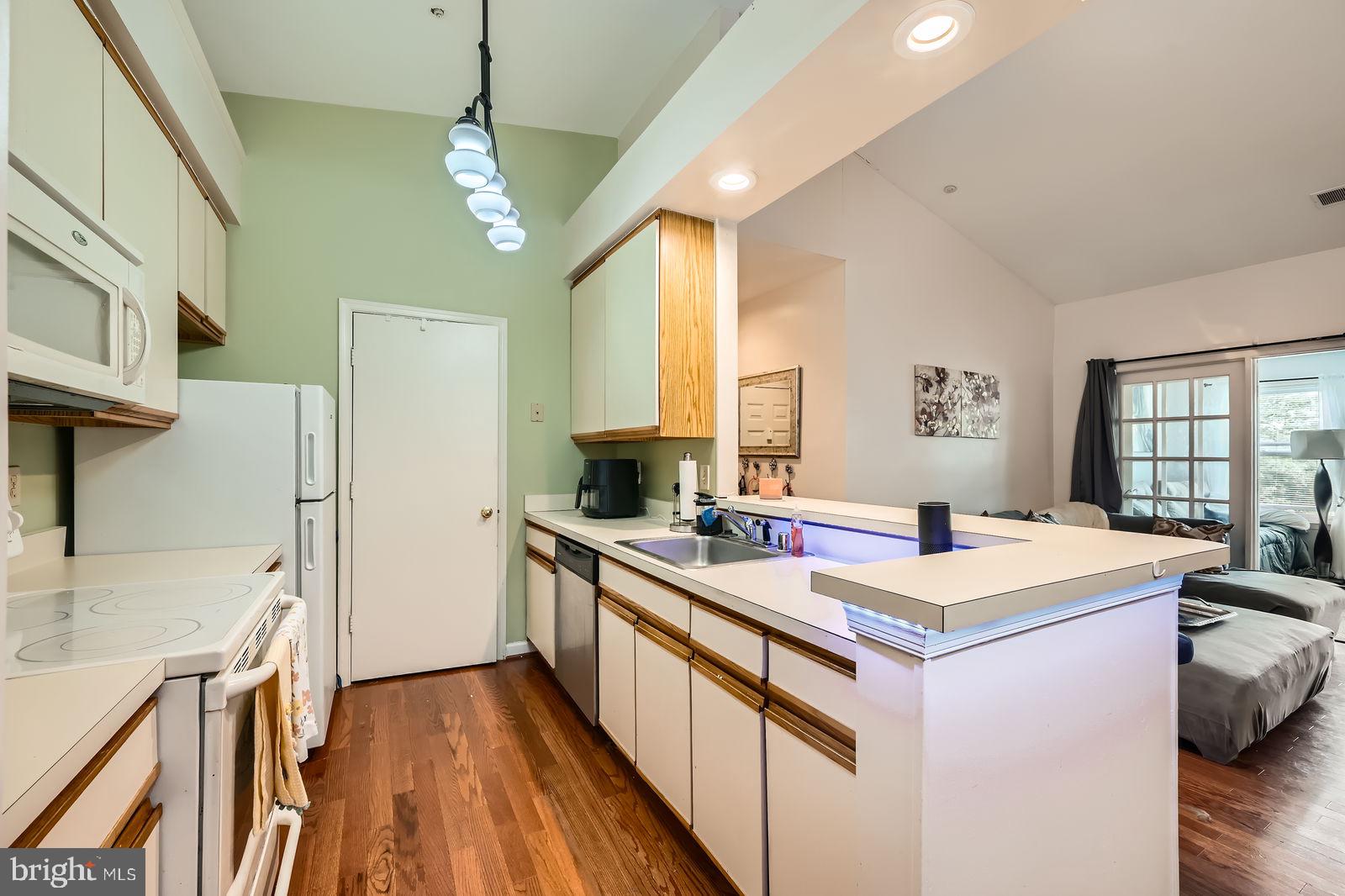 THE VINEYARDS - Residential