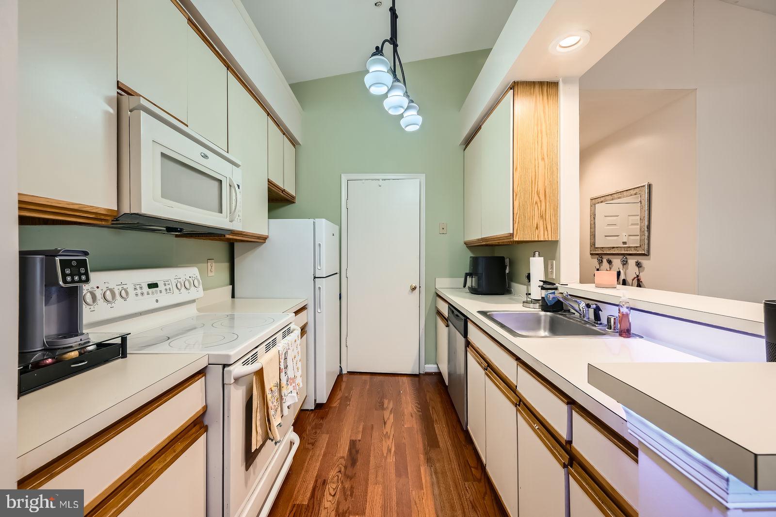 THE VINEYARDS - Residential