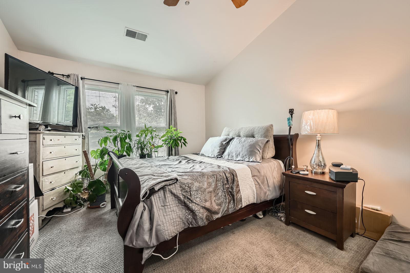 THE VINEYARDS - Residential