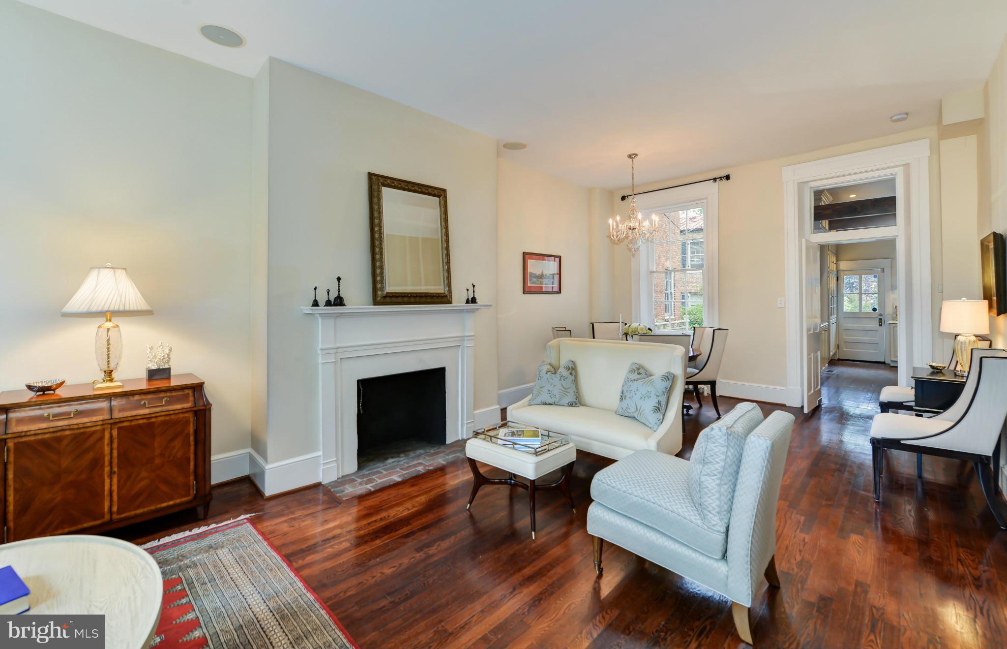 OLD TOWN - Residential Lease