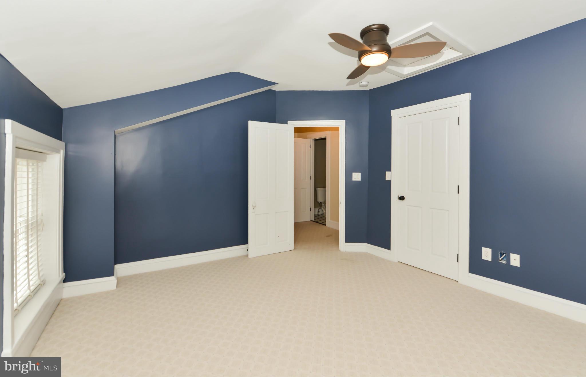 OLD TOWN - Residential Lease