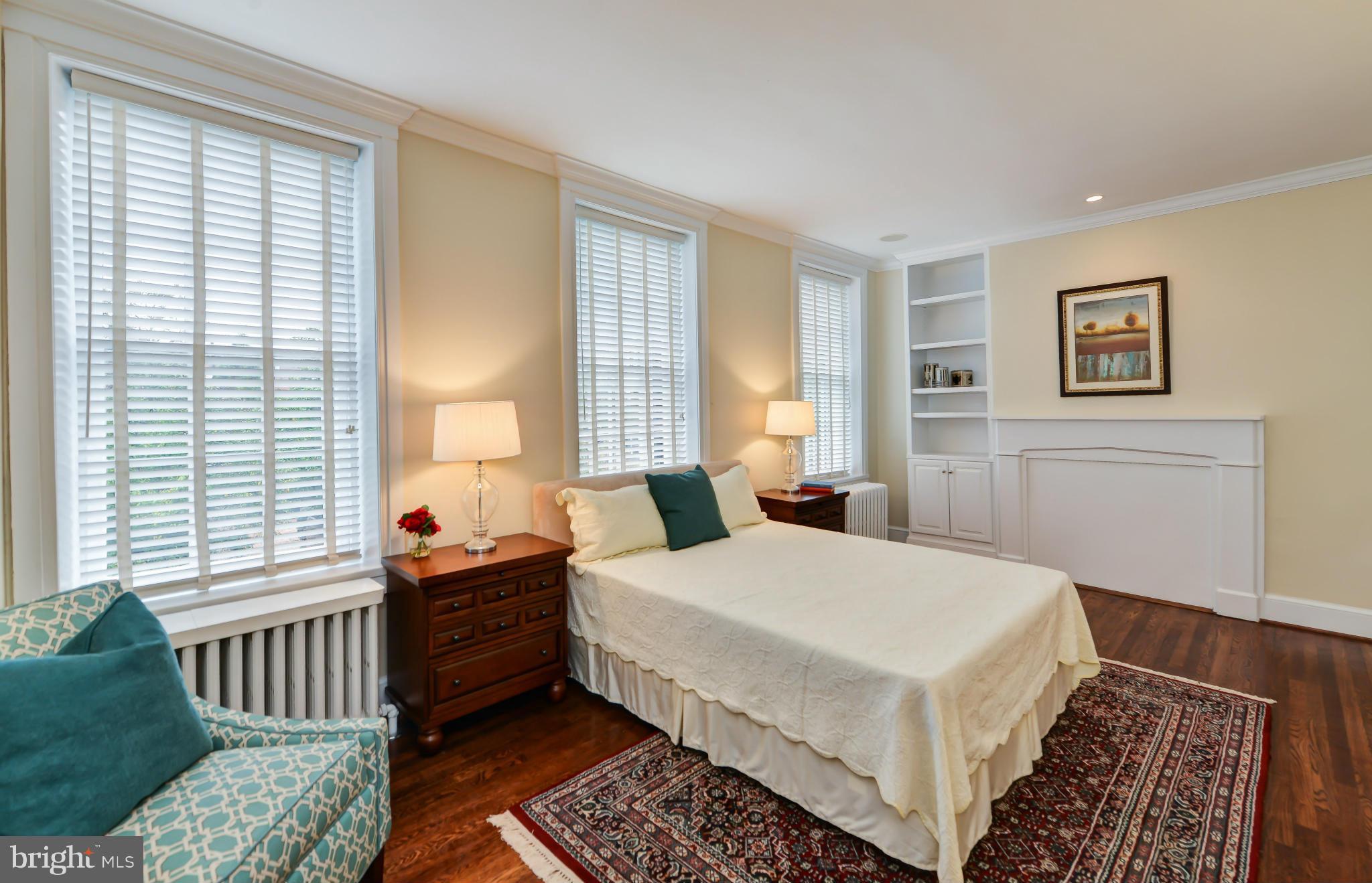 OLD TOWN - Residential Lease