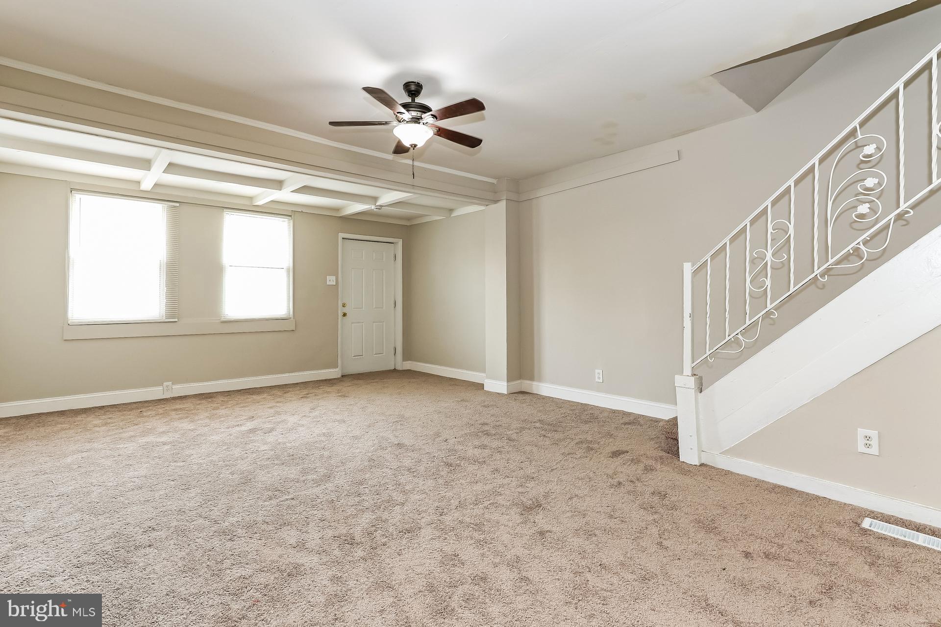 ELMWOOD PARK - Residential Lease