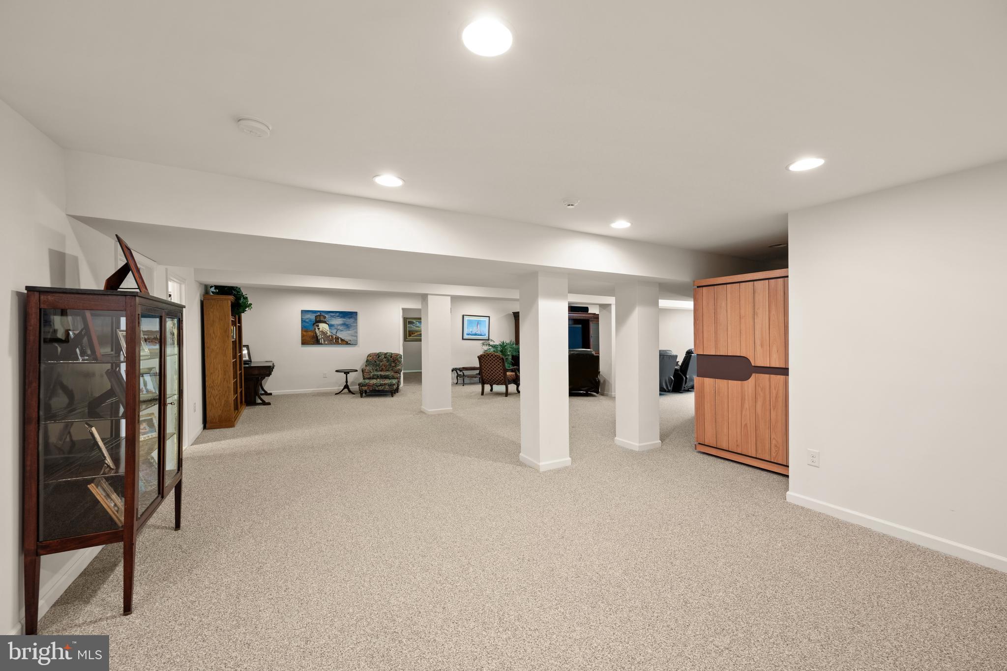 BREAKWATER - Residential