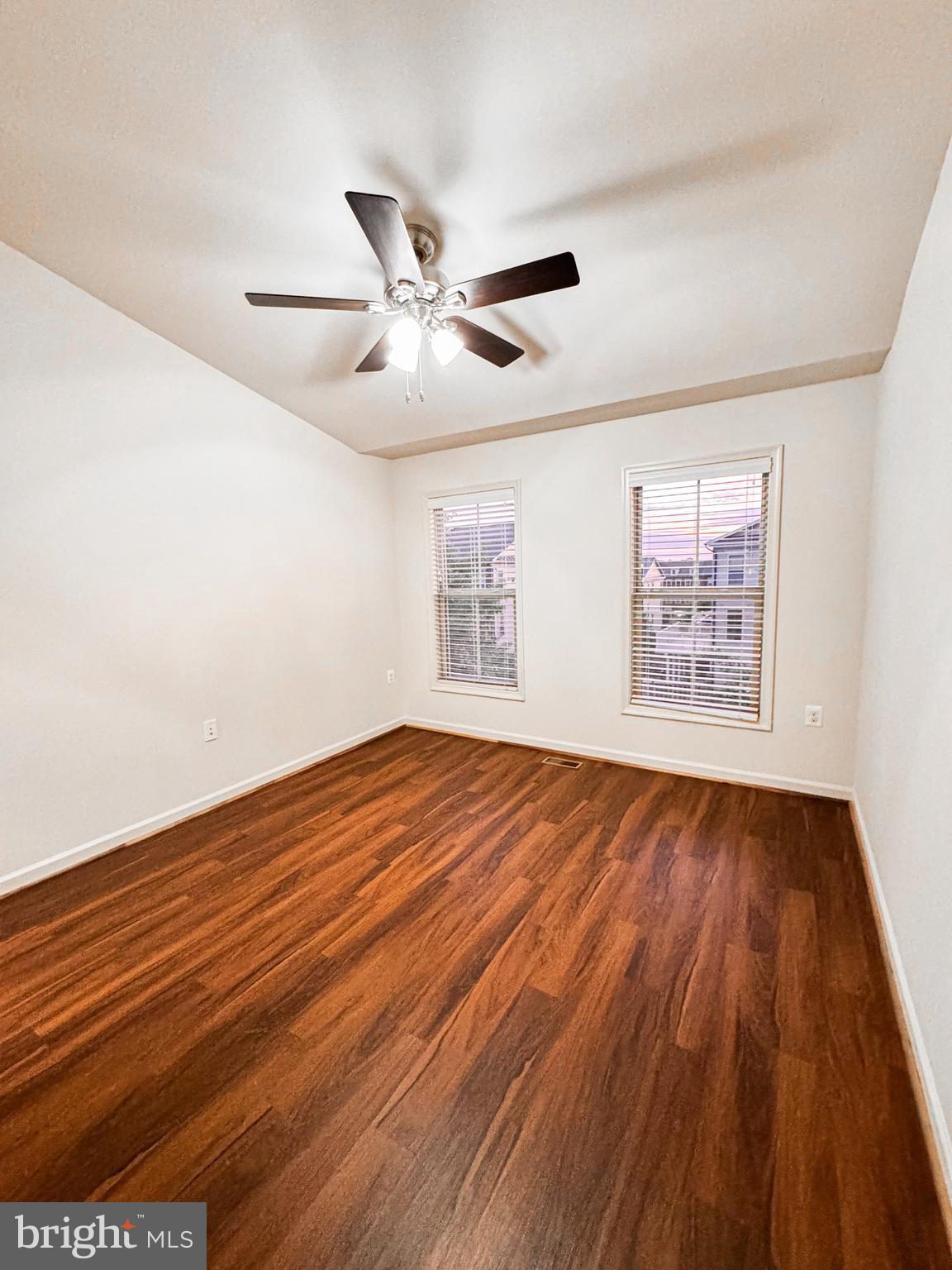 BRAMBLETON LANDBAY - Residential