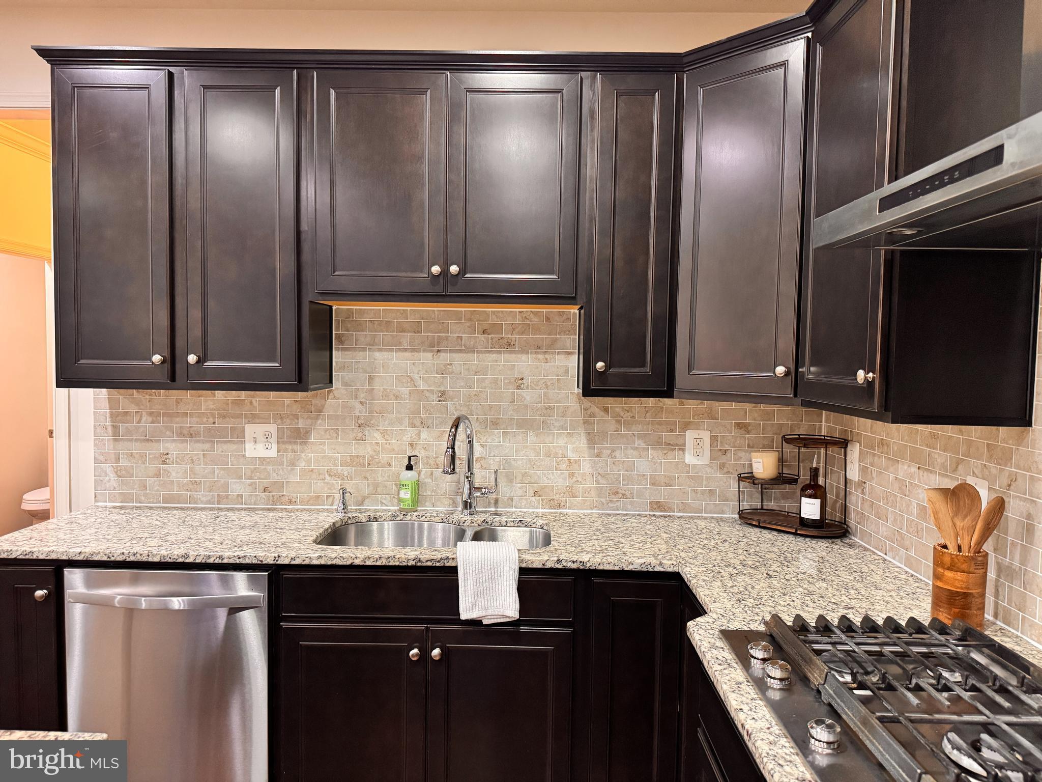 BRAMBLETON LANDBAY - Residential