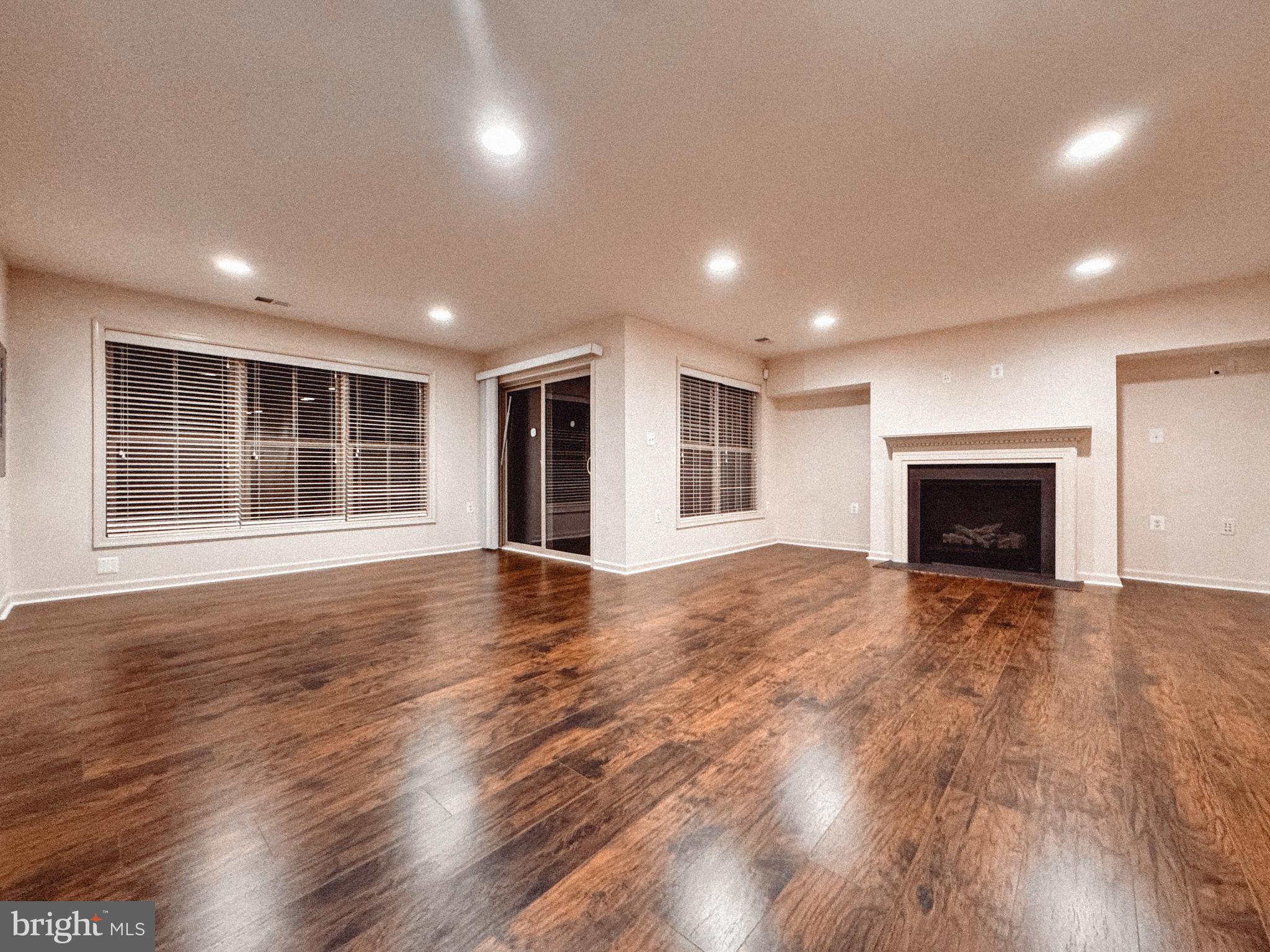 BRAMBLETON LANDBAY - Residential