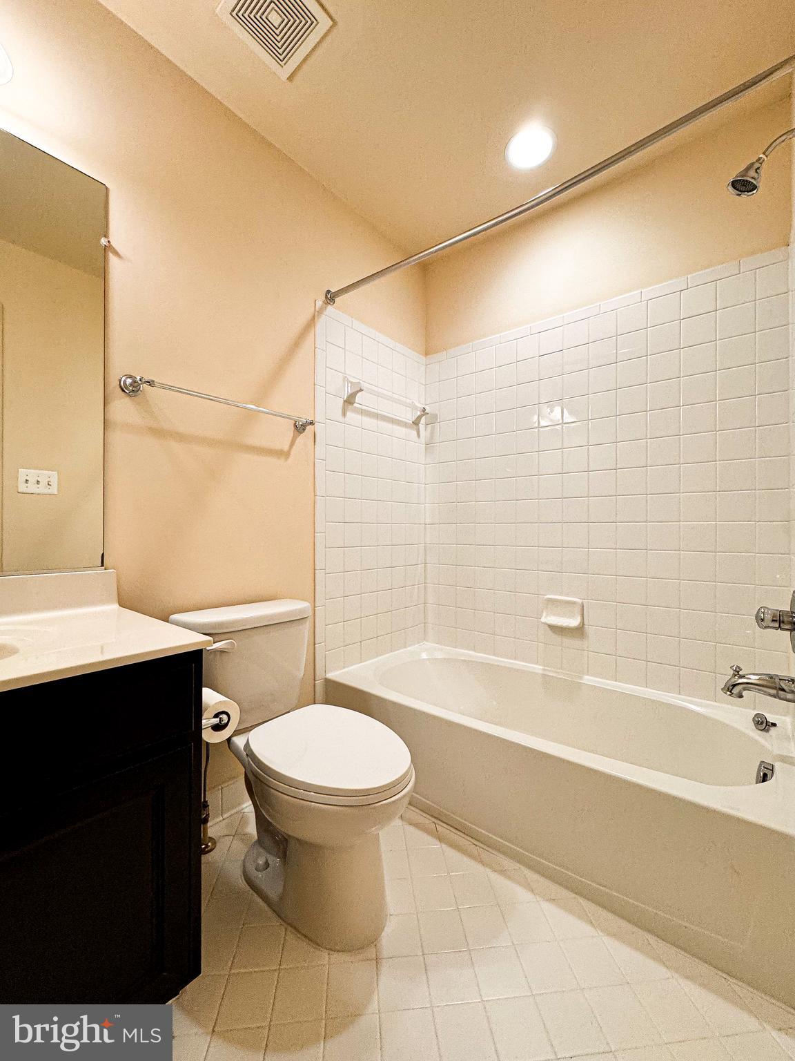 BRAMBLETON LANDBAY - Residential