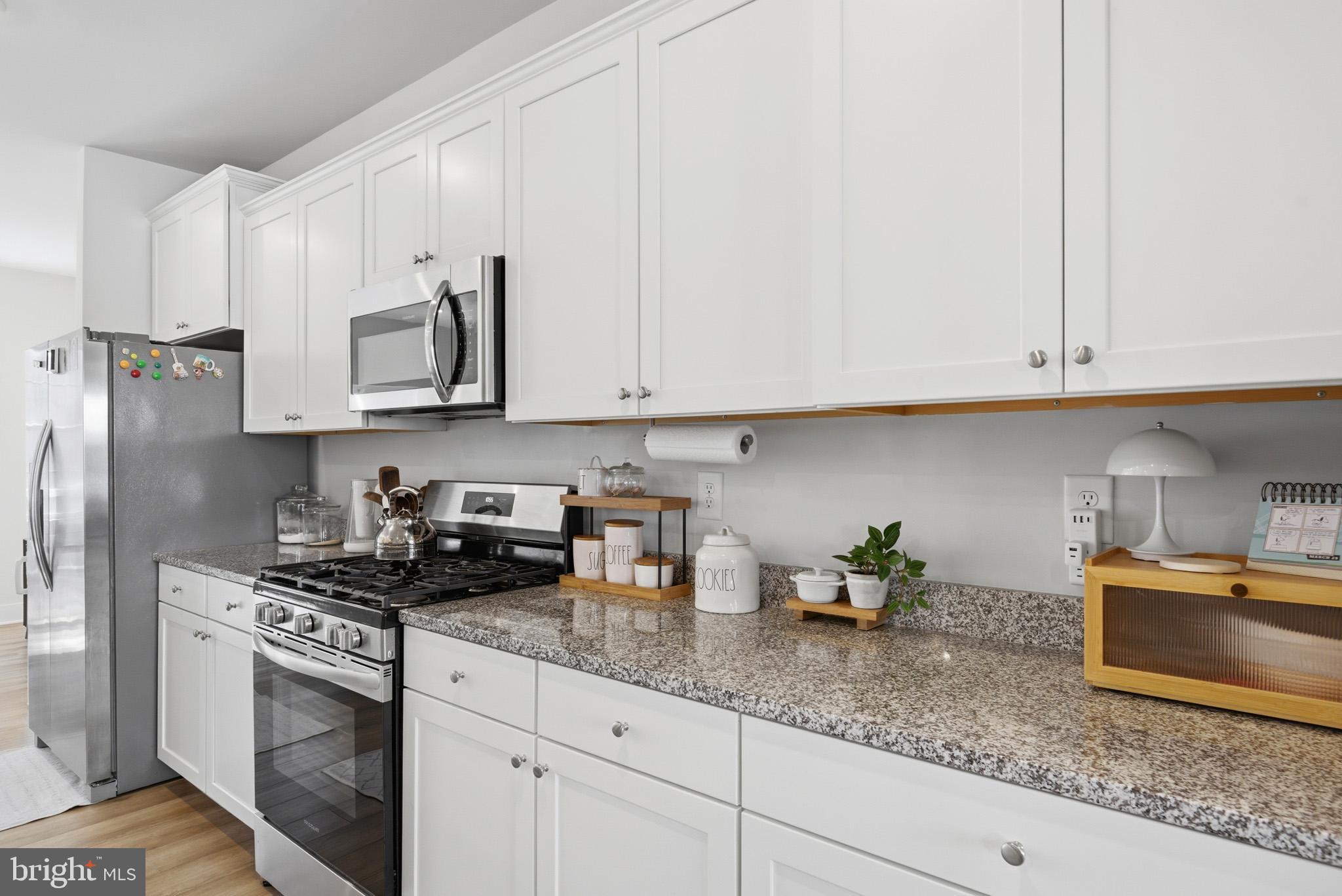 THE WOODS AT MYRTLE POINT - Residential