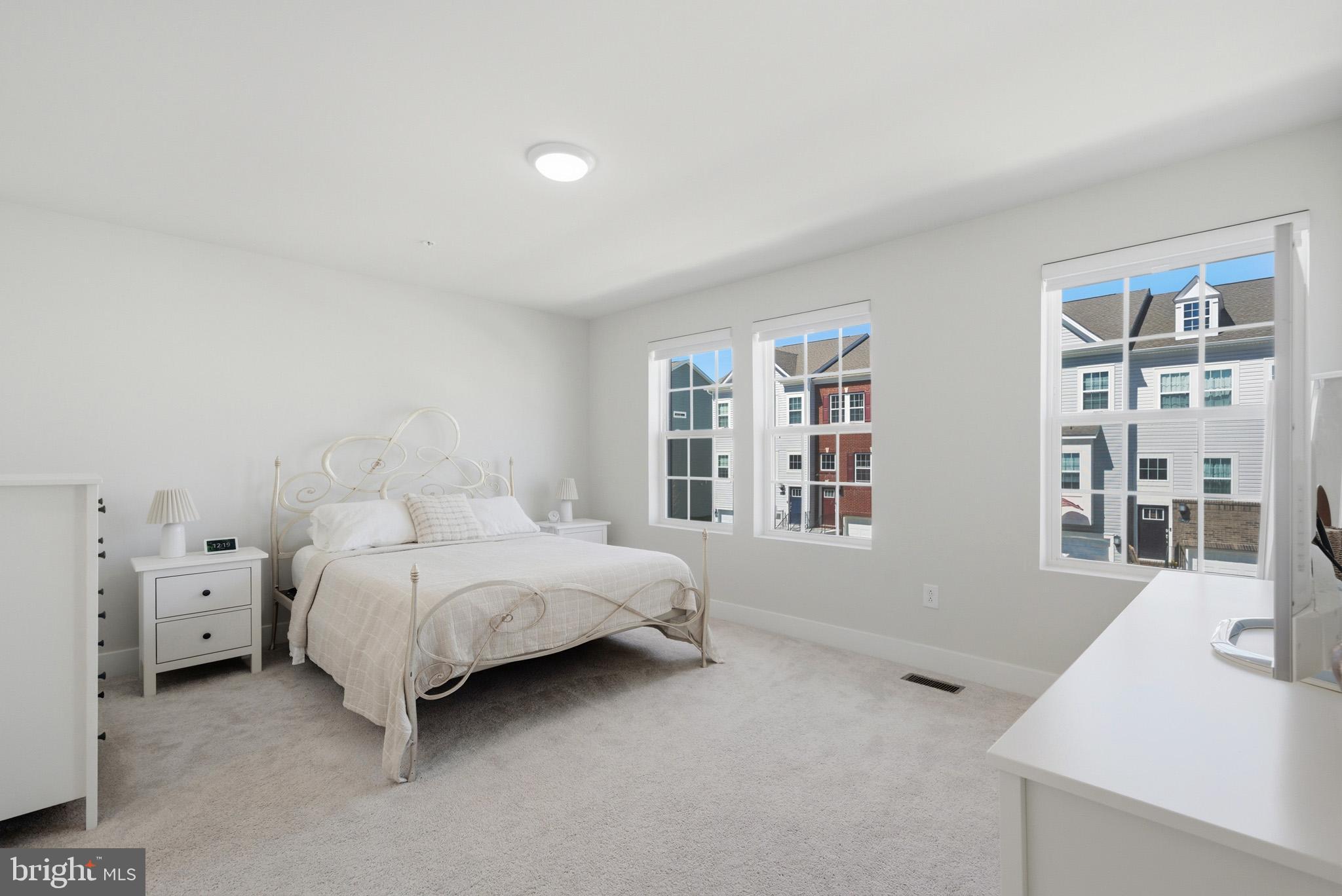 THE WOODS AT MYRTLE POINT - Residential