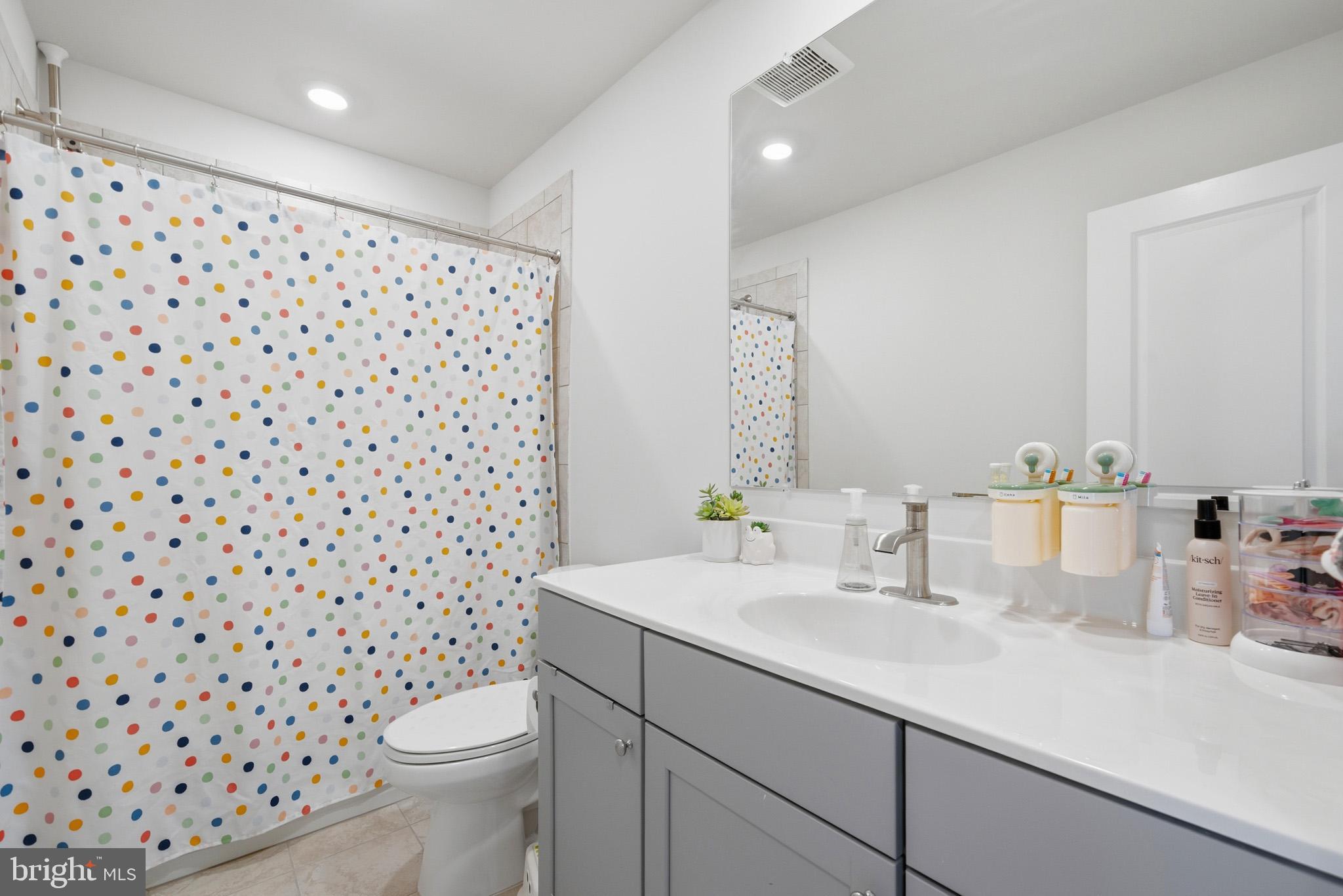 THE WOODS AT MYRTLE POINT - Residential