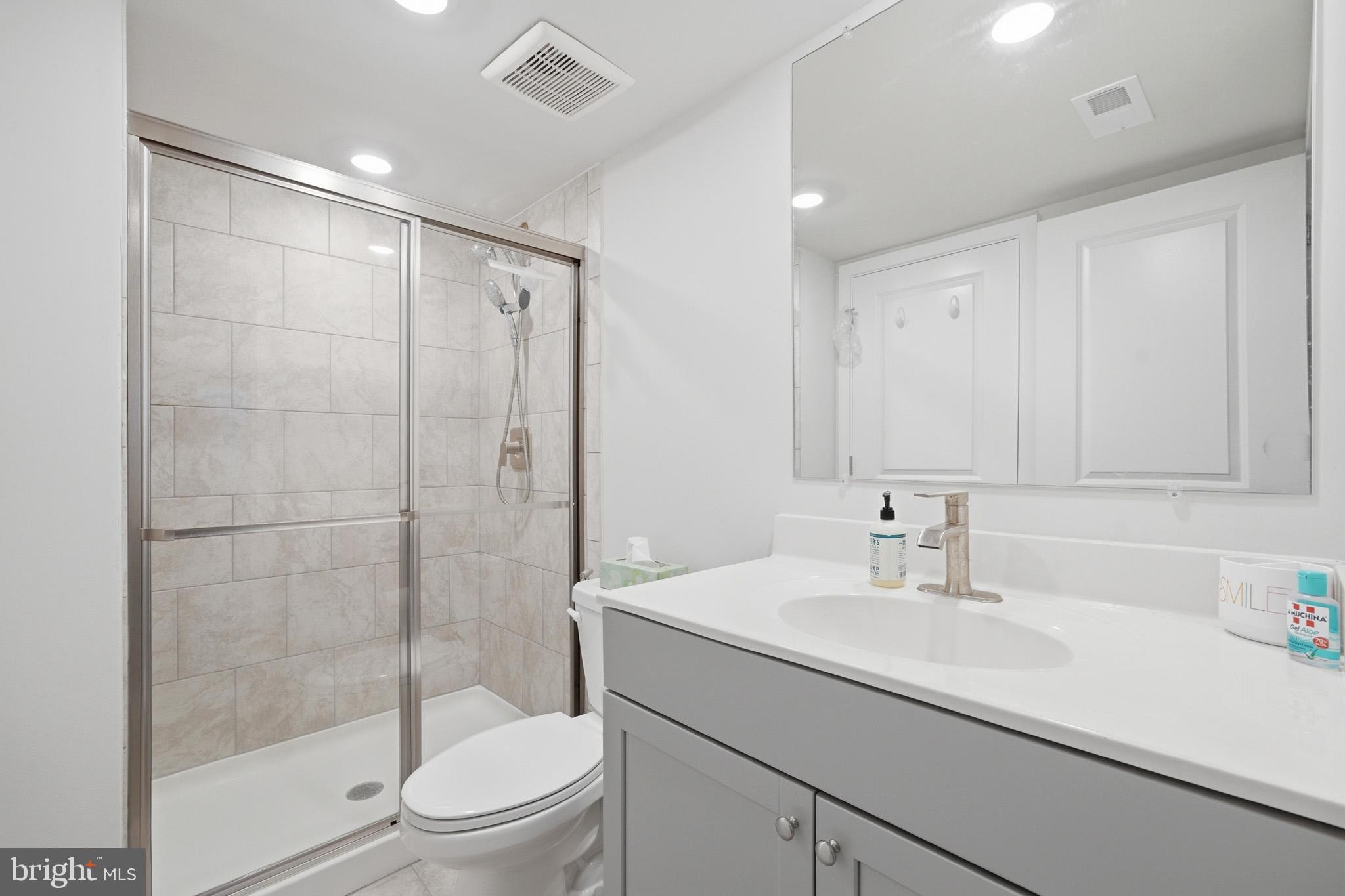 THE WOODS AT MYRTLE POINT - Residential