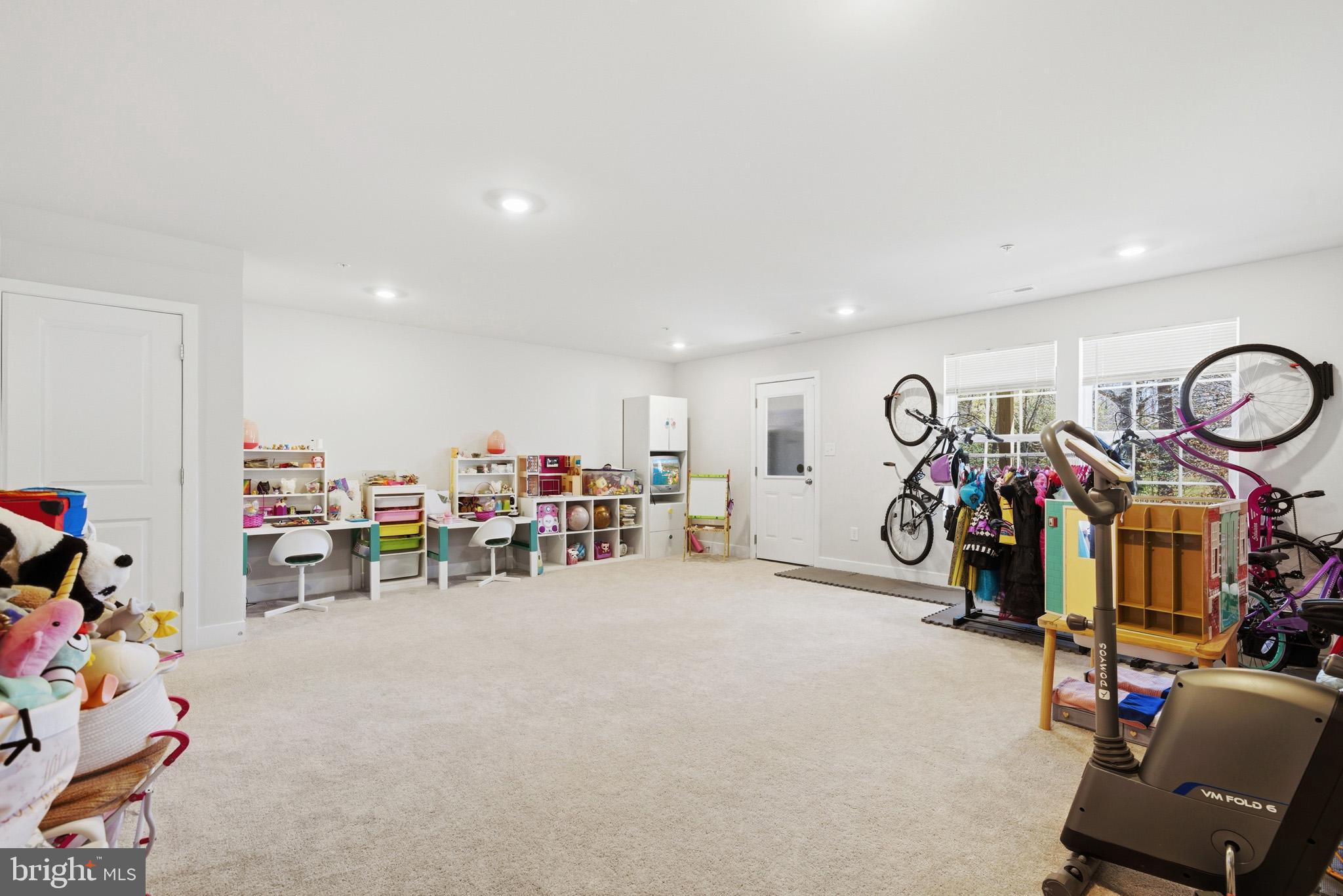 THE WOODS AT MYRTLE POINT - Residential