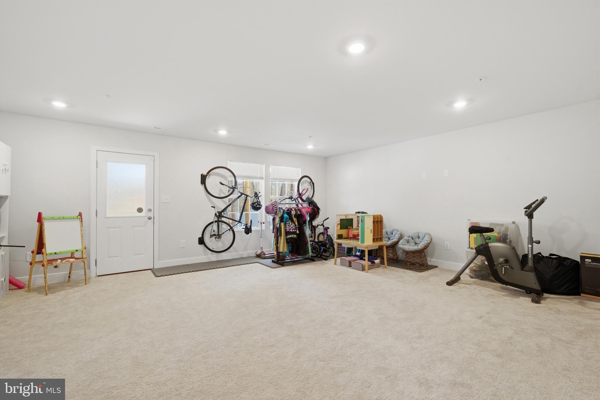 THE WOODS AT MYRTLE POINT - Residential