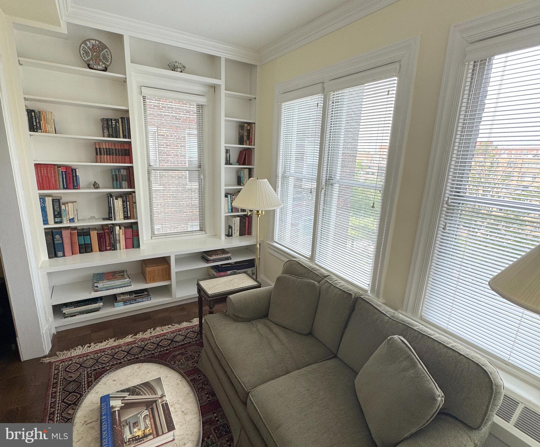 4000 CATHEDRAL AVENUE NW 406B