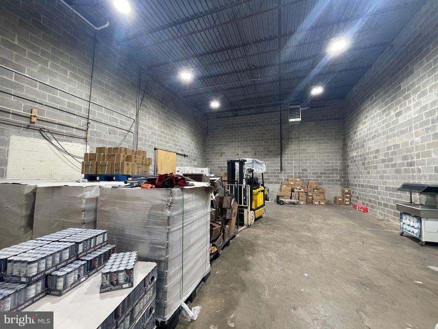 This Warehouse space is located in an industrial Zoned area. Close to Rd 28, It is good for auto business or warehouse storage. 4 Parking spaces, Garage door is 10x10 with 20ft ceiling.  Tenant will pay for the utilities.
First floor warehouse space and second floor, Offices.