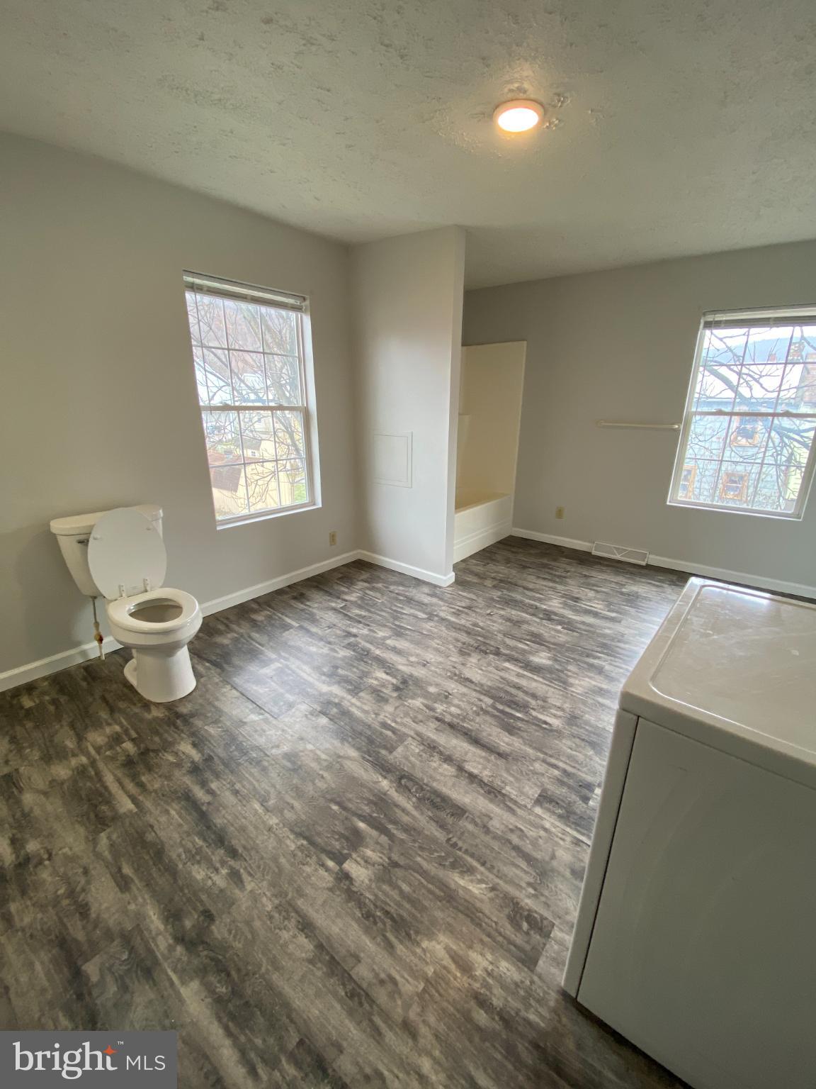 KEYSER - Residential Lease