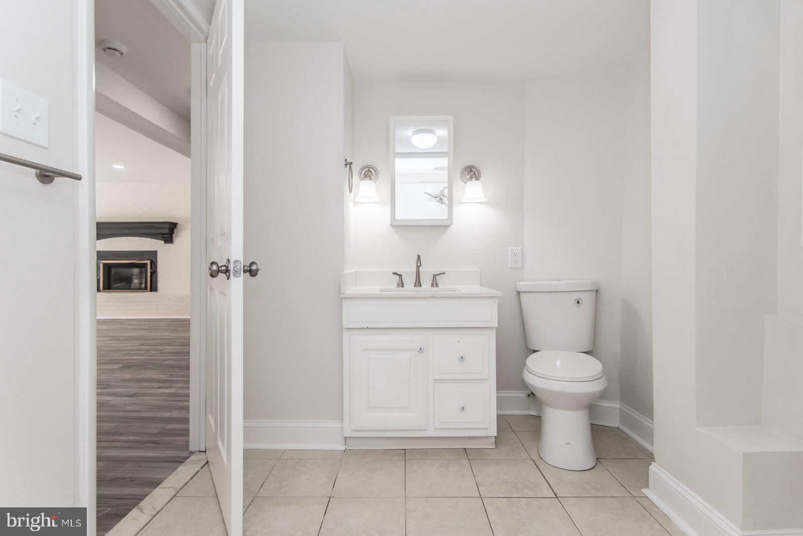 LONDONDERRY WOODS - Residential