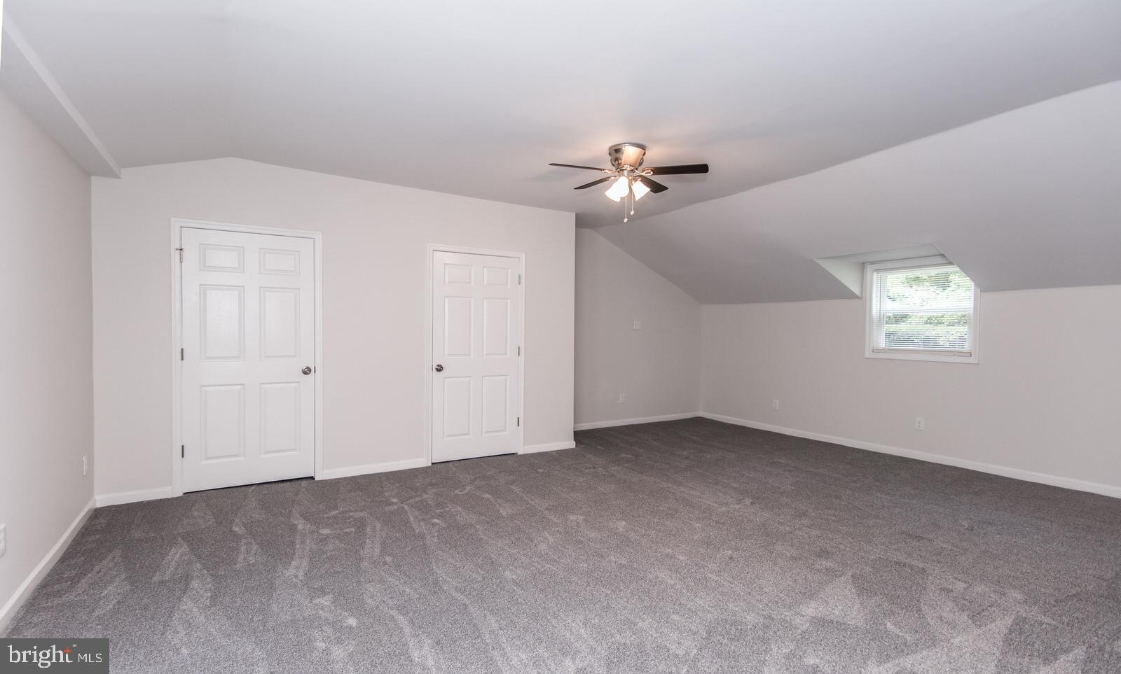 LONDONDERRY WOODS - Residential