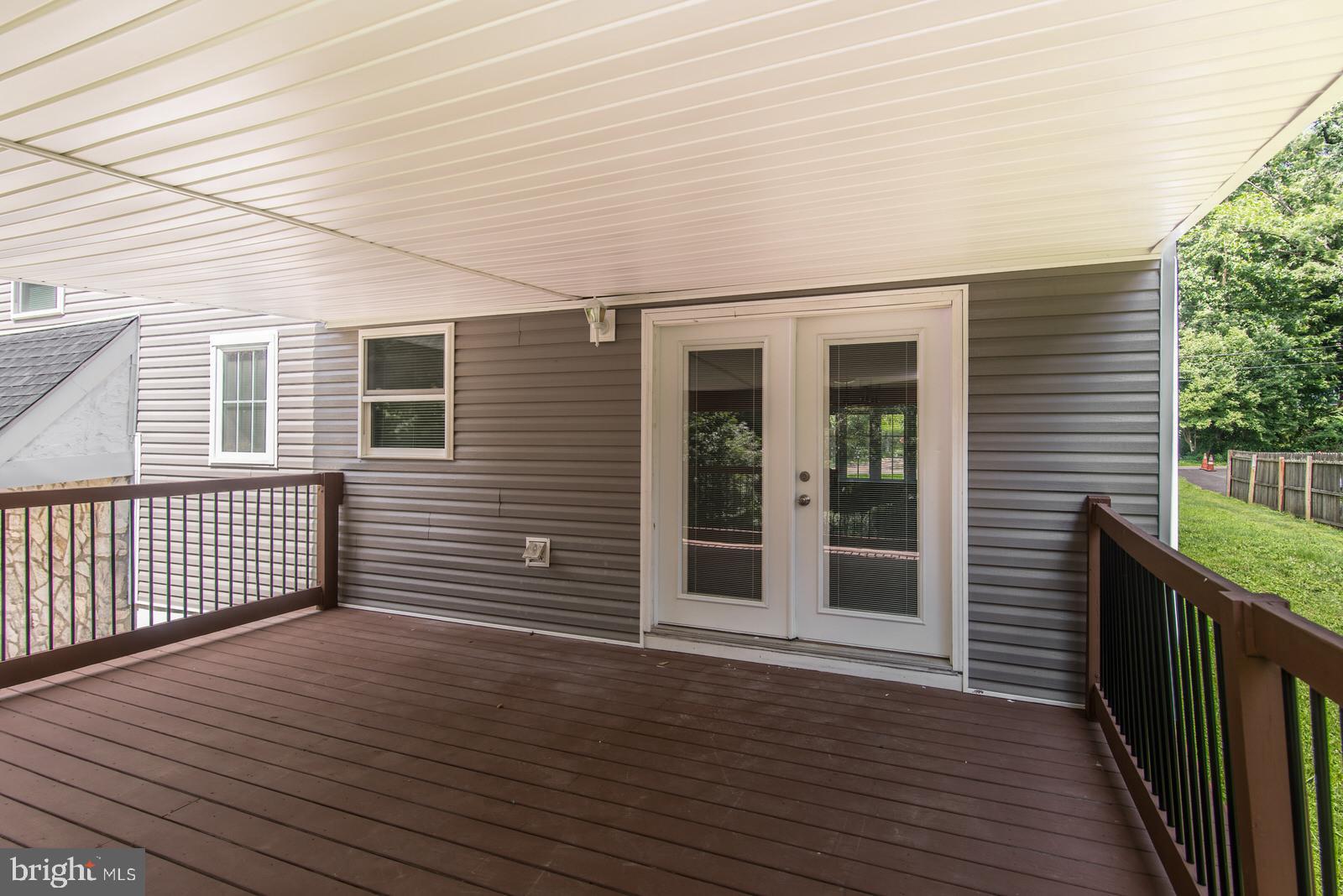 LONDONDERRY WOODS - Residential