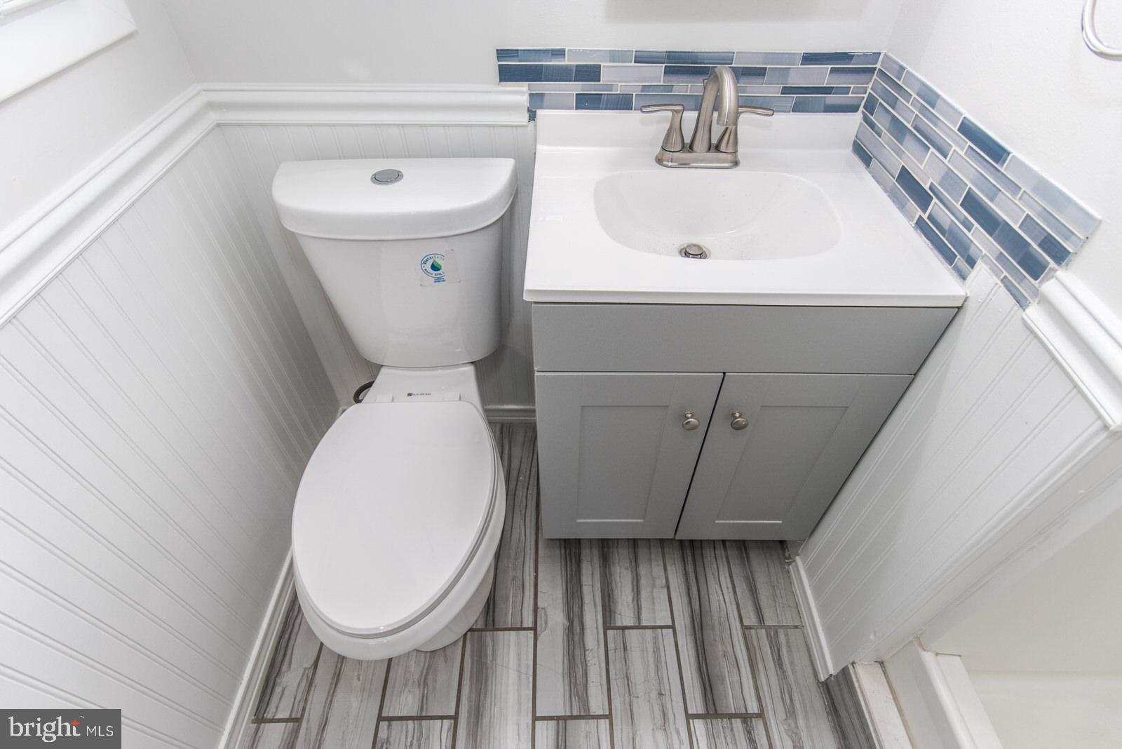 LONDONDERRY WOODS - Residential