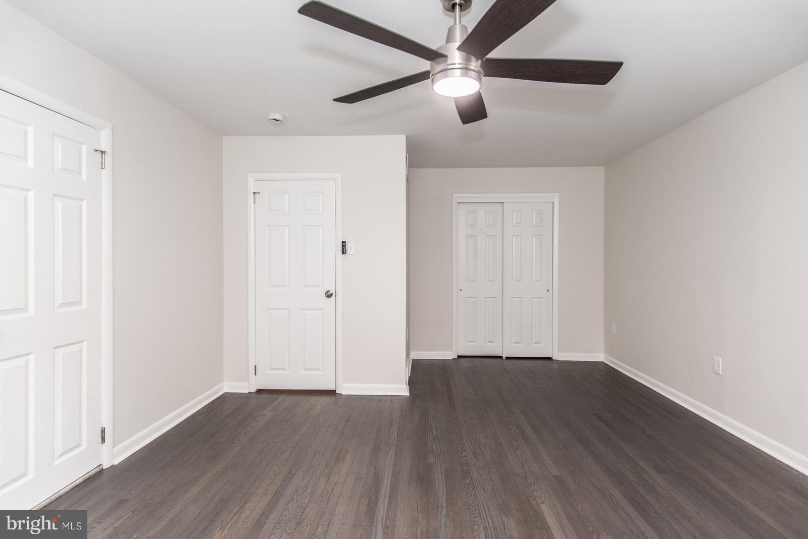 LONDONDERRY WOODS - Residential