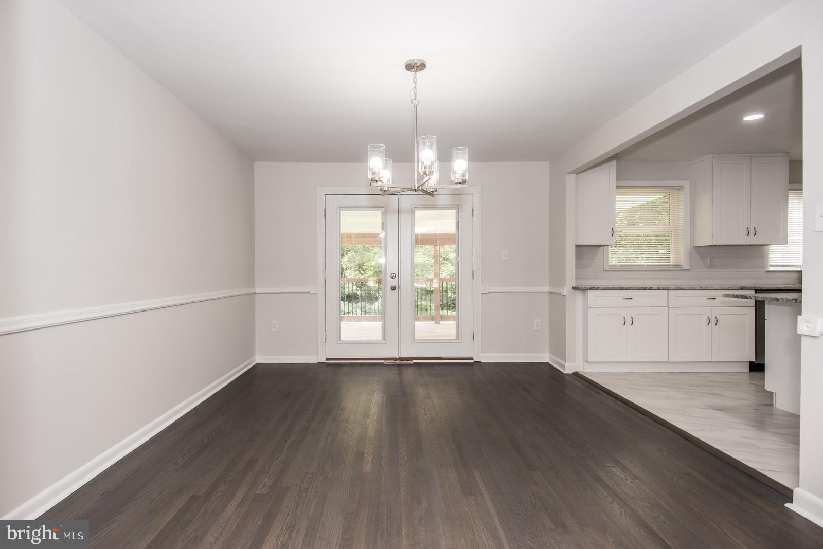 LONDONDERRY WOODS - Residential