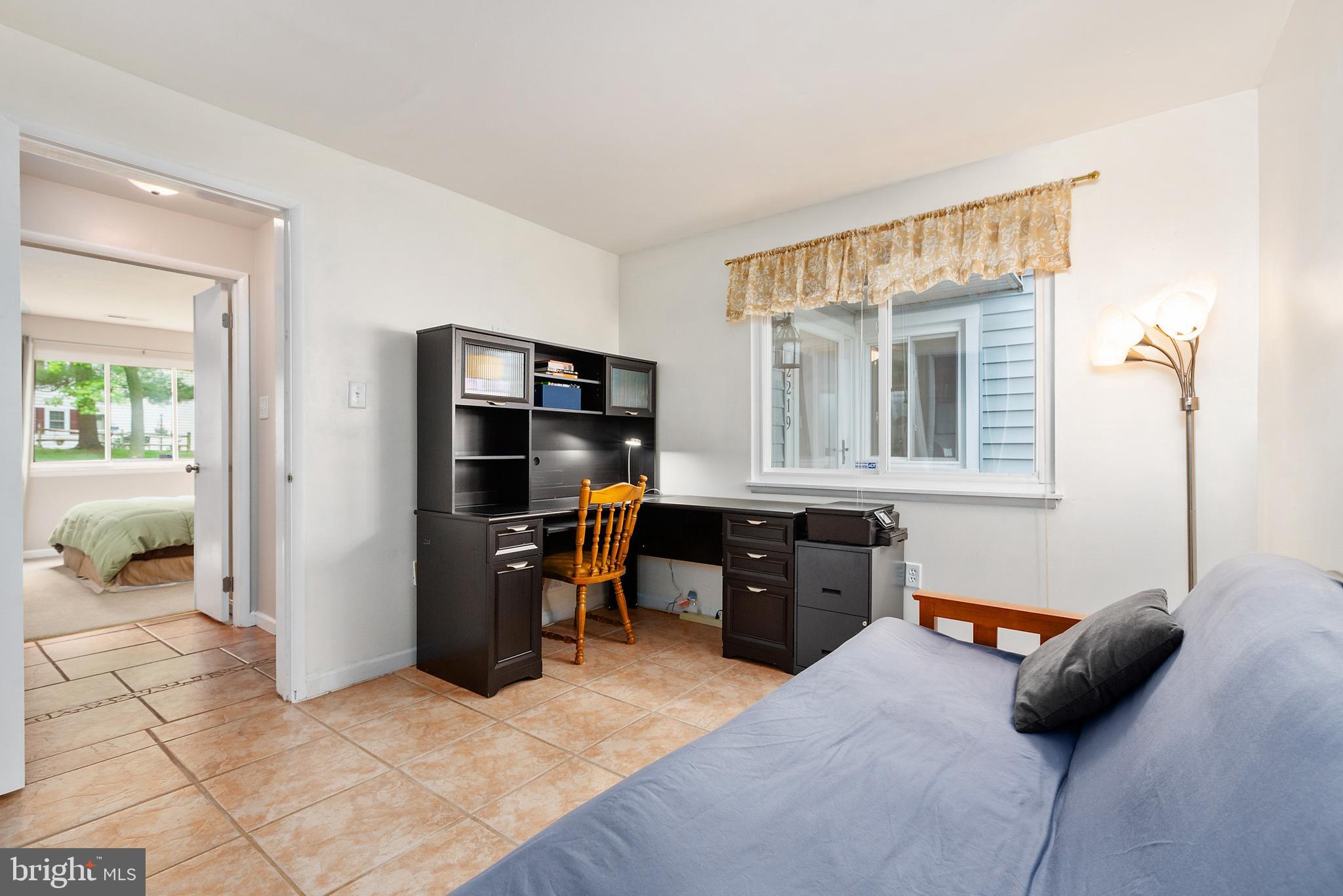 CROFTON MEADOWS - Residential