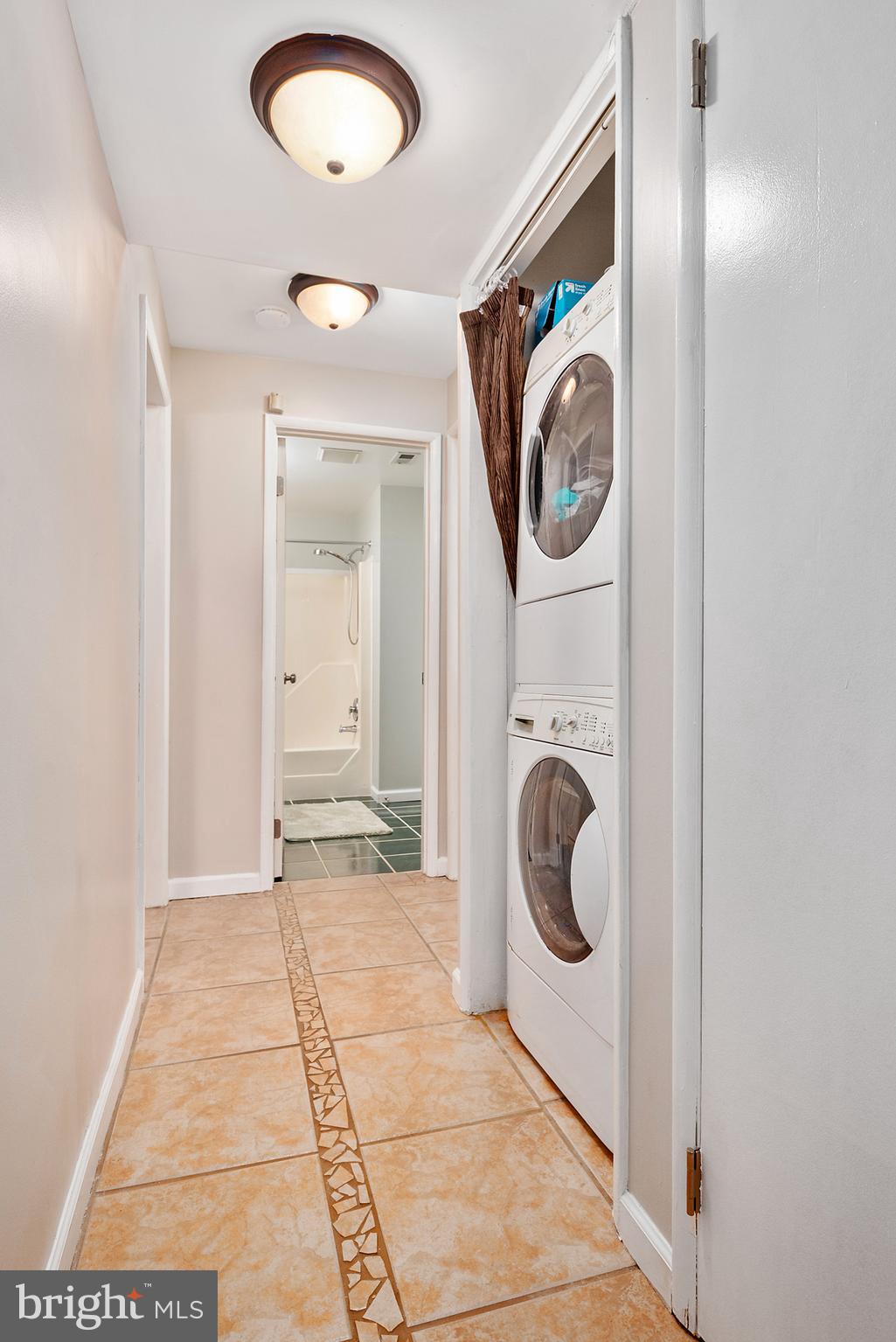 CROFTON MEADOWS - Residential