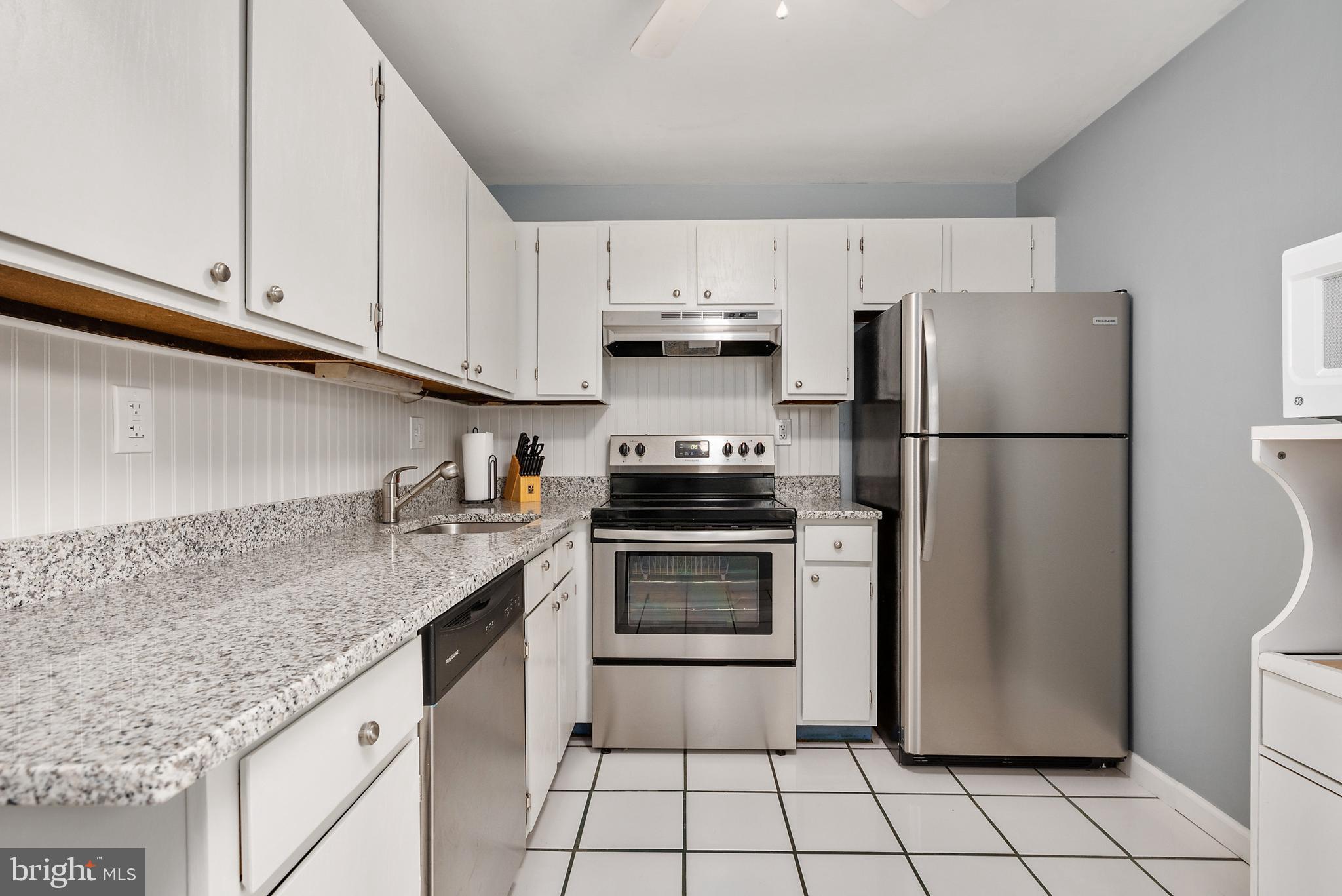 CROFTON MEADOWS - Residential