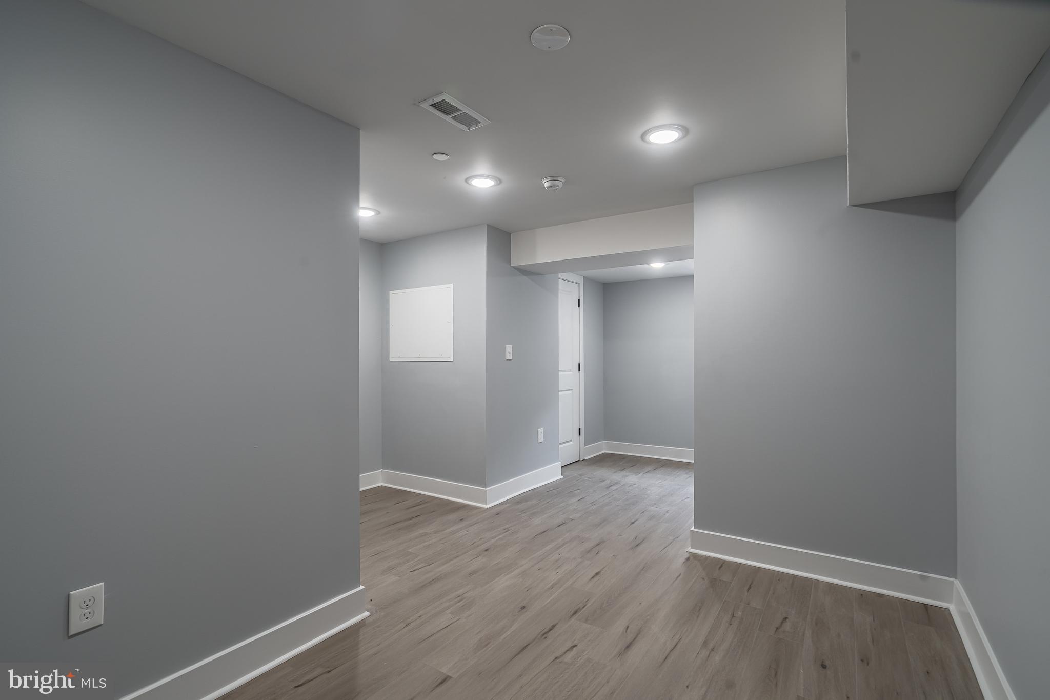 POWELTON VILLAGE - Residential Income