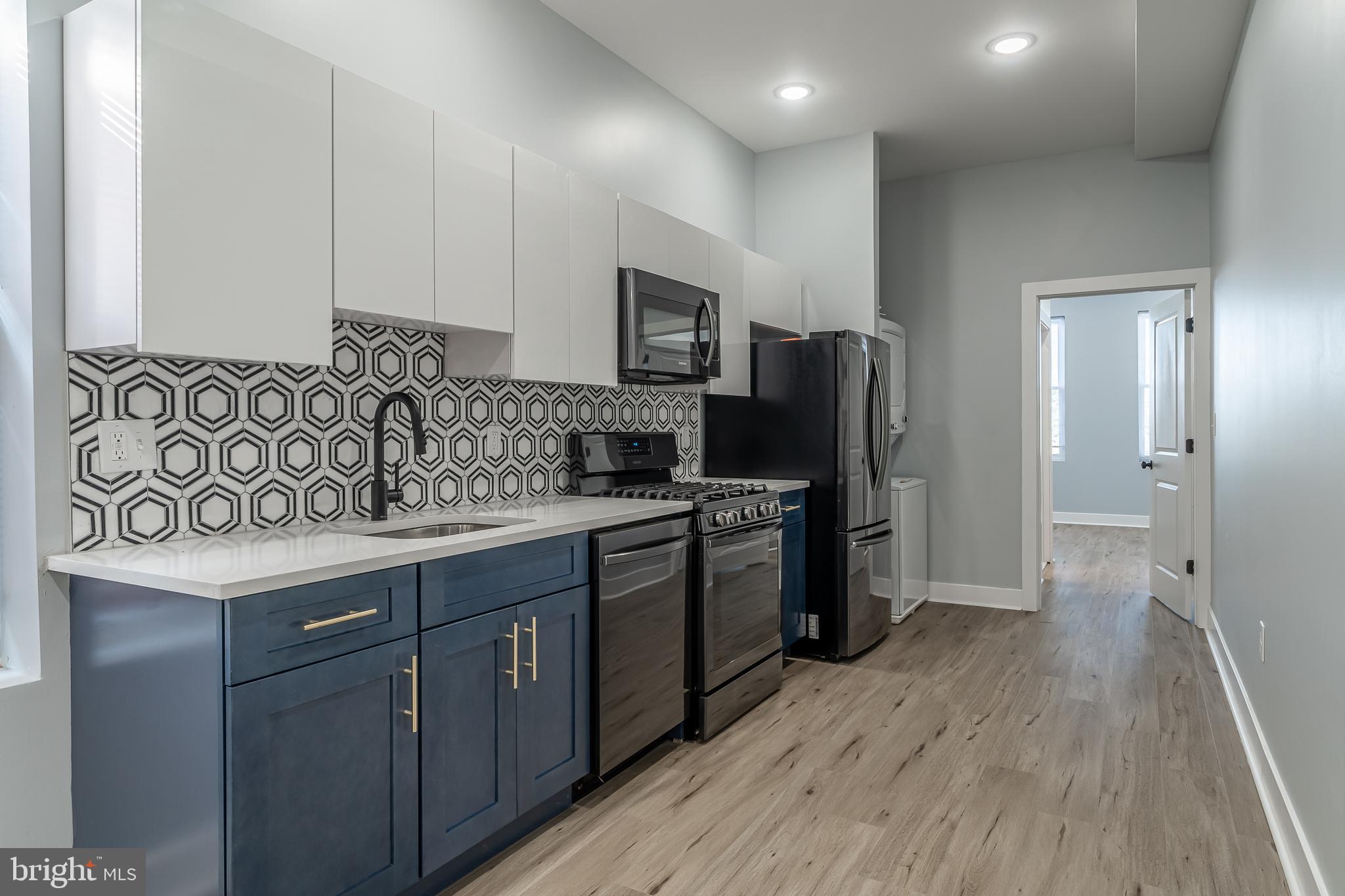 POWELTON VILLAGE - Residential Income