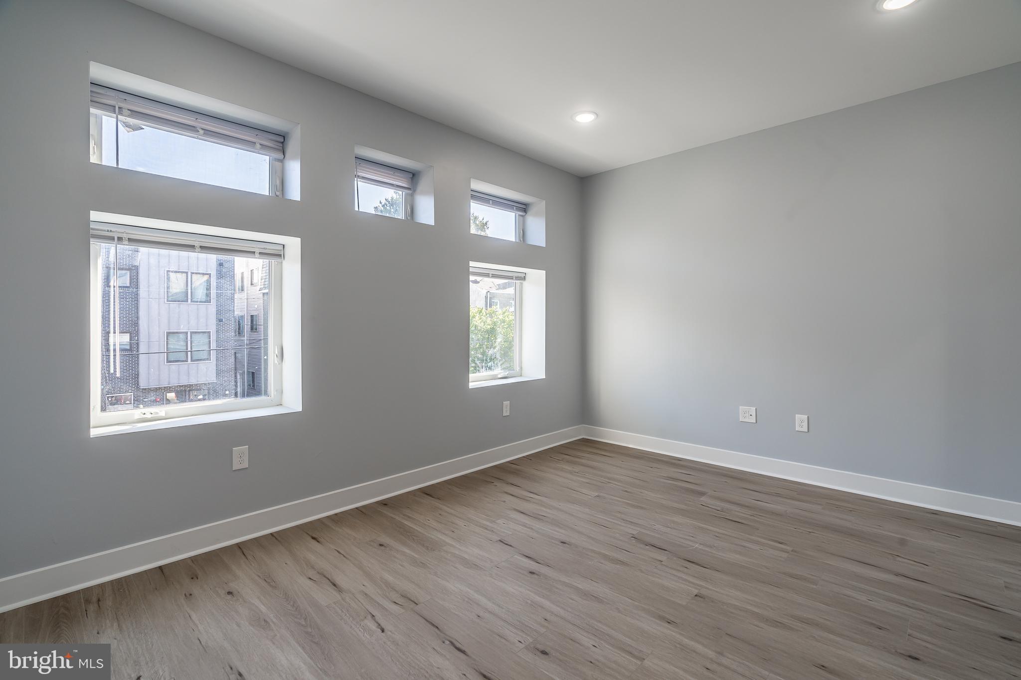 POWELTON VILLAGE - Residential Income