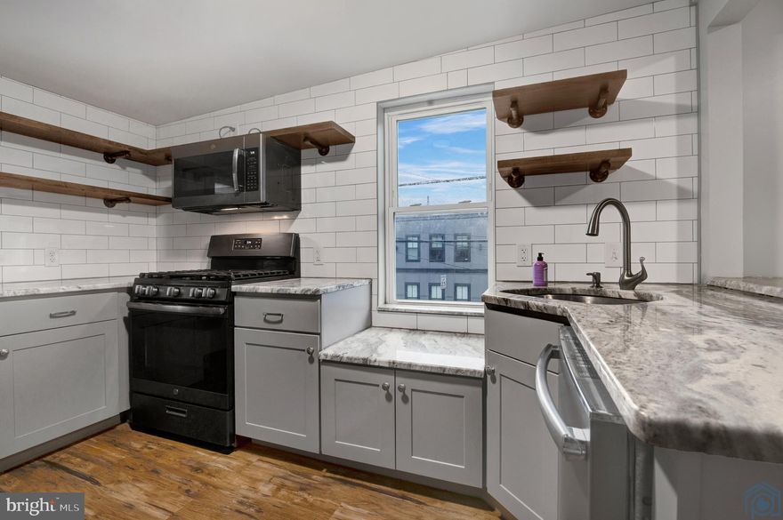 COME SEE THIS STUNNING UNIT WITH ALL THE HIGH-END TOUCHES WITH WASHER AND DRYER IN THIS UNIT! GAS STOVE COOKING! MASTER BEDROOM HAS VAULTED CEILINGS AND WALK-IN CLOSET. PET FRIENDLY CASE BY CASE! BUT NOOOO CATS! 650 CREDIT MIN.  DOG PARK JUST STEPS AWAY, HARRIS TEETER SHOPPING 5 MINUTE WALK! FREE ELECTRIC VECHICLE CHARGING PORTS 2 BLOCKS AWAY! SO MUCH TO SEE AND ENJOY JUST OUTSIDE YOUR DOORSTEP! WONT LAST LONG