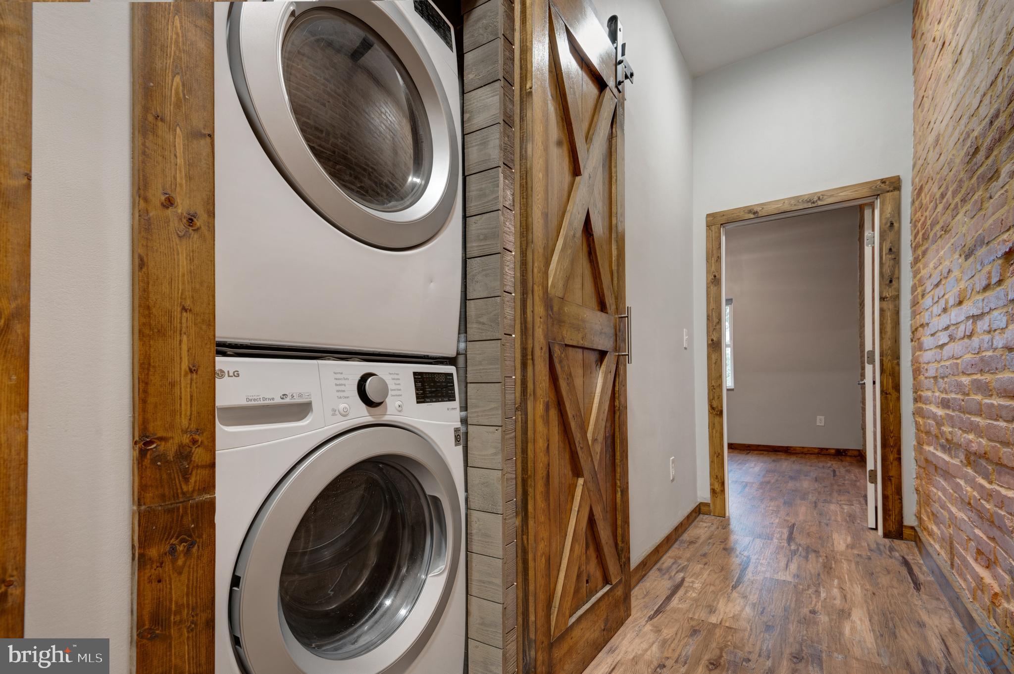 LOCUST POINT - Residential Lease