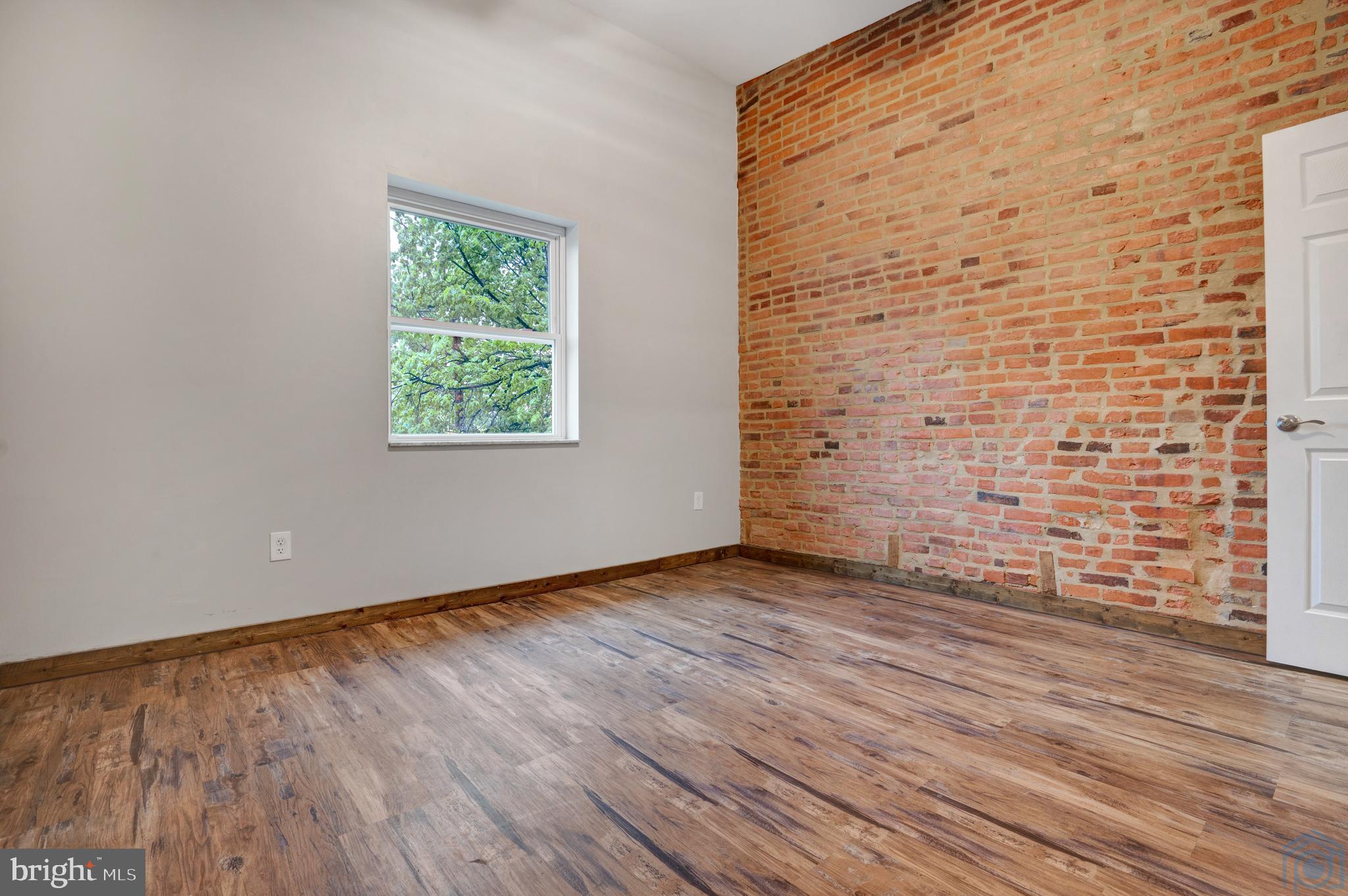 LOCUST POINT - Residential Lease