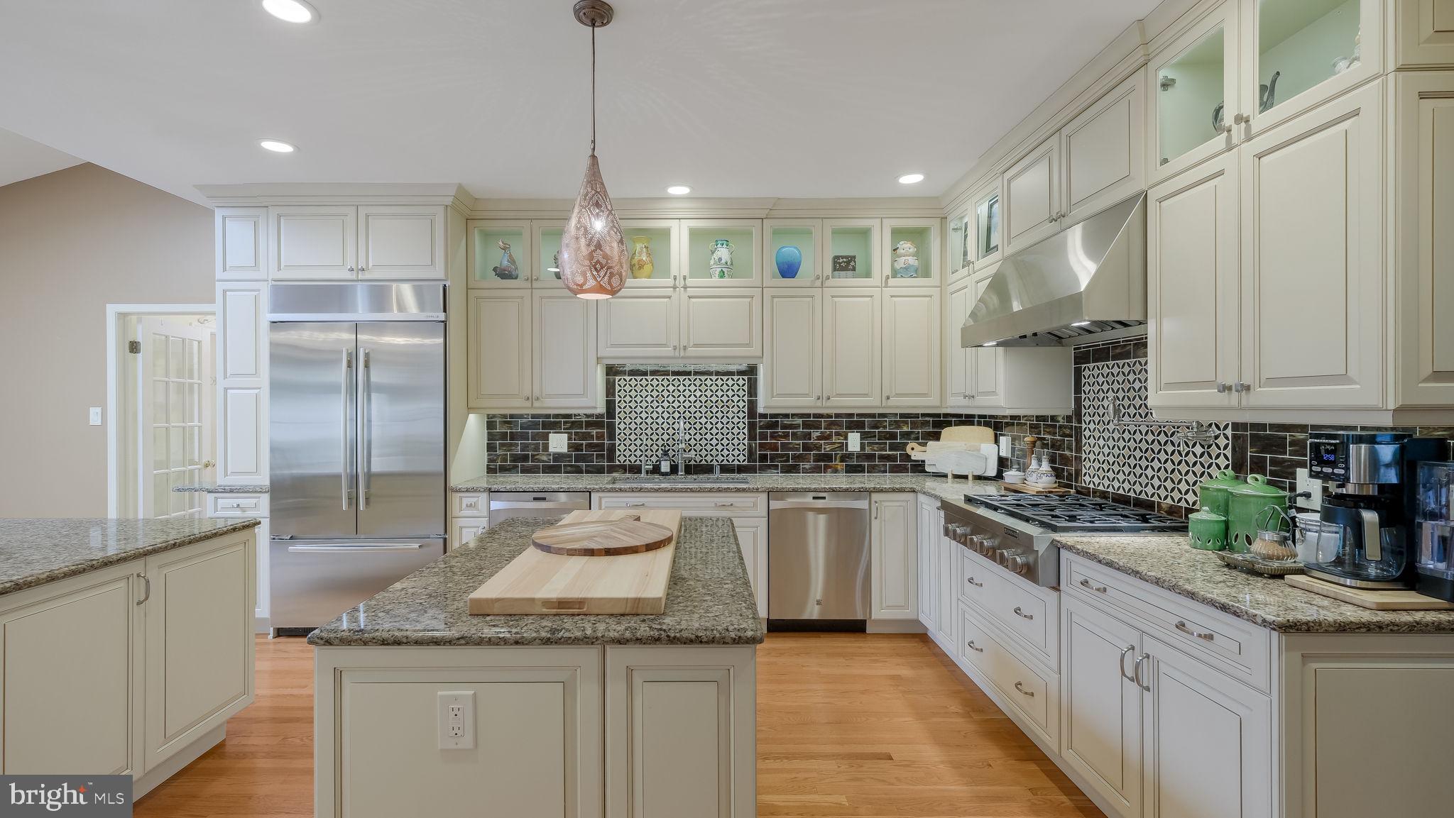 GWYNEDD KNOLL - Residential