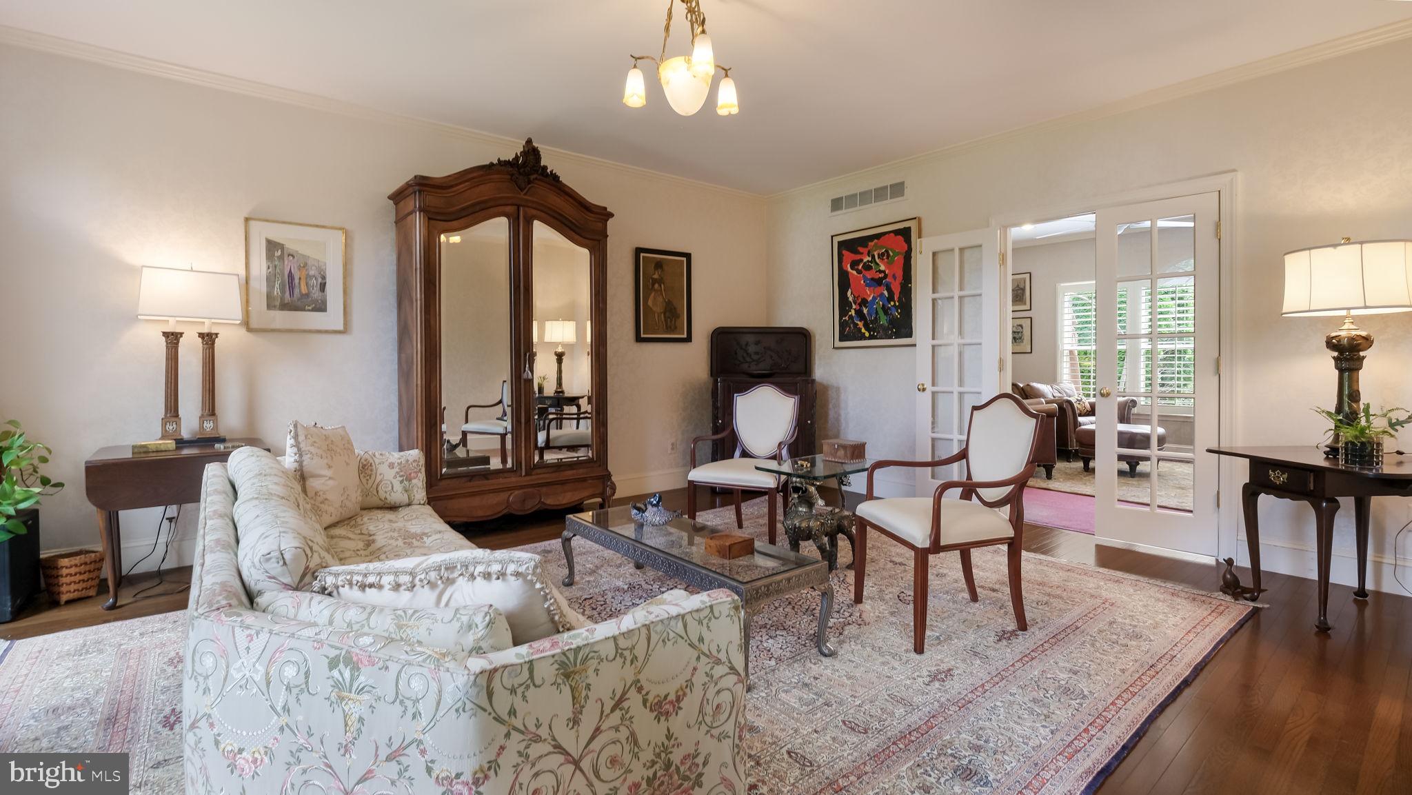 GWYNEDD KNOLL - Residential