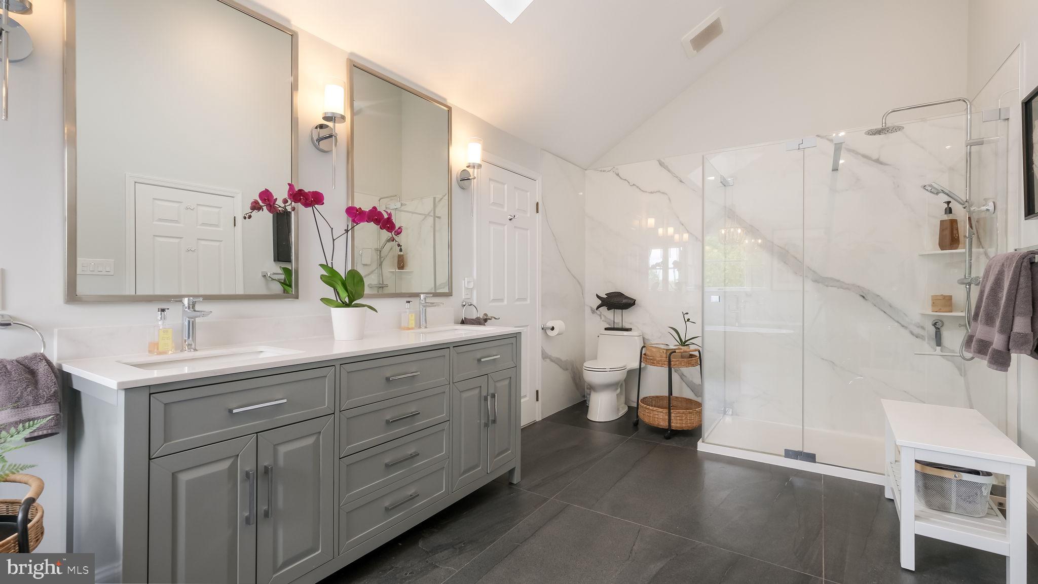 GWYNEDD KNOLL - Residential