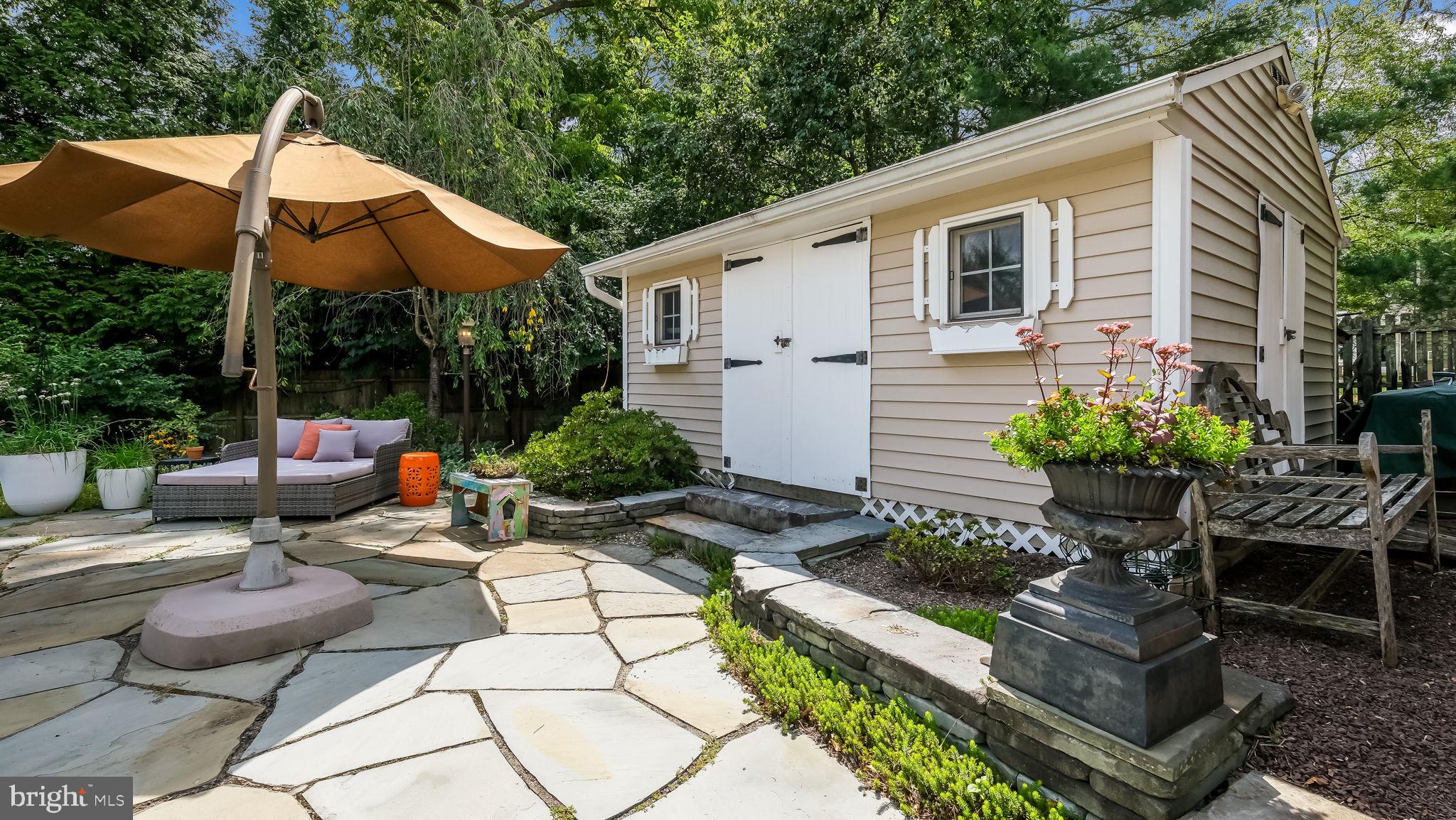 GWYNEDD KNOLL - Residential