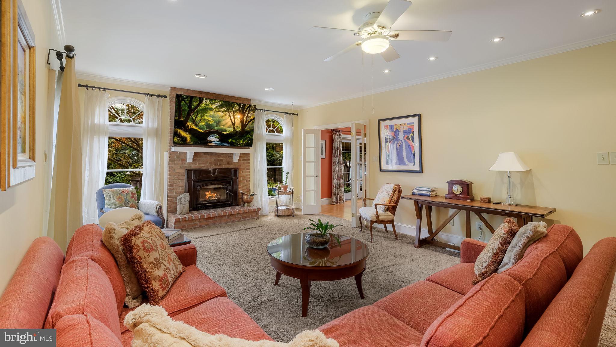 GWYNEDD KNOLL - Residential