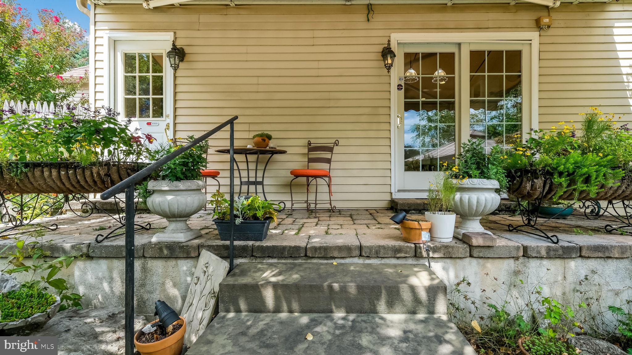 GWYNEDD KNOLL - Residential