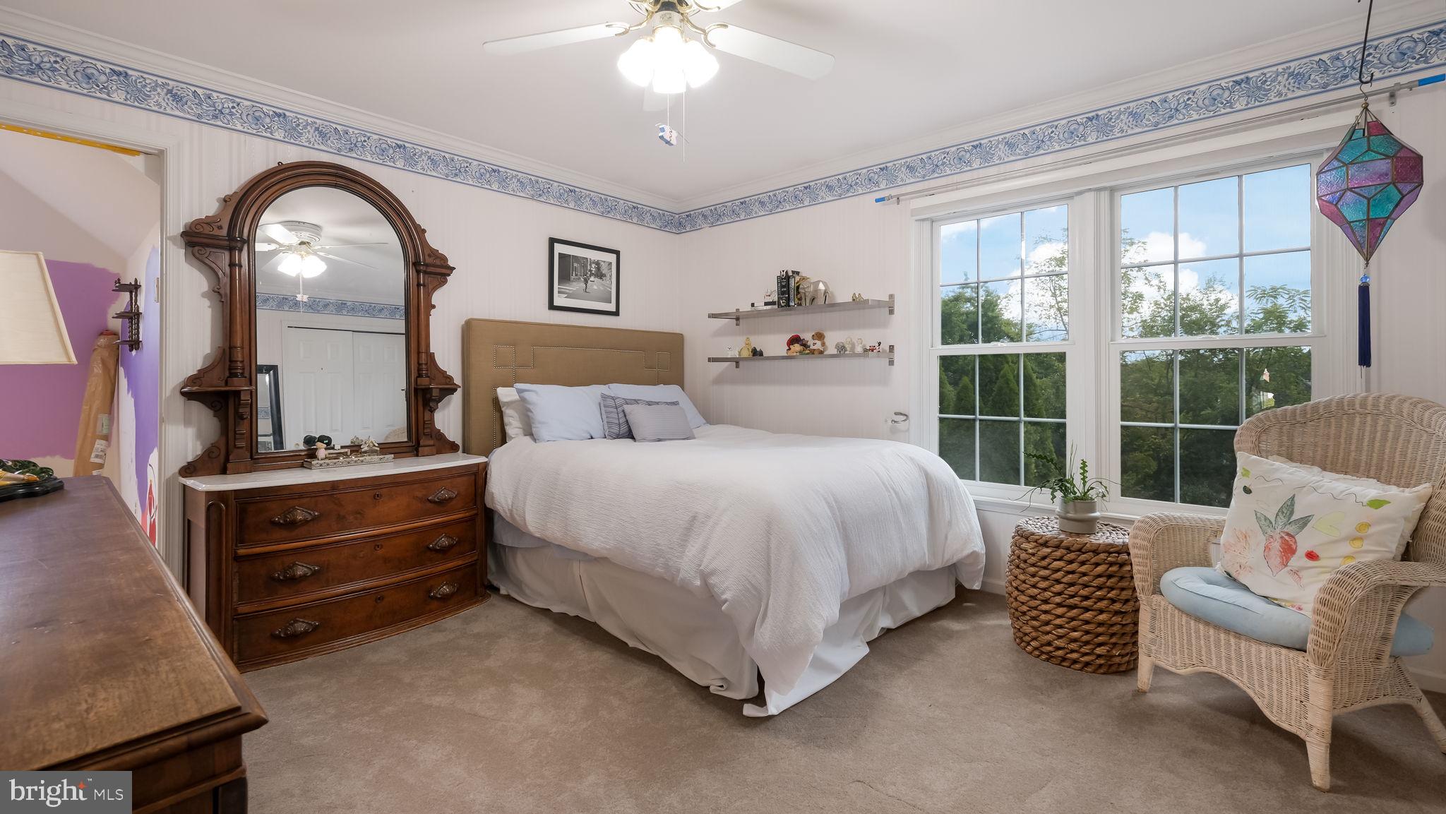 GWYNEDD KNOLL - Residential