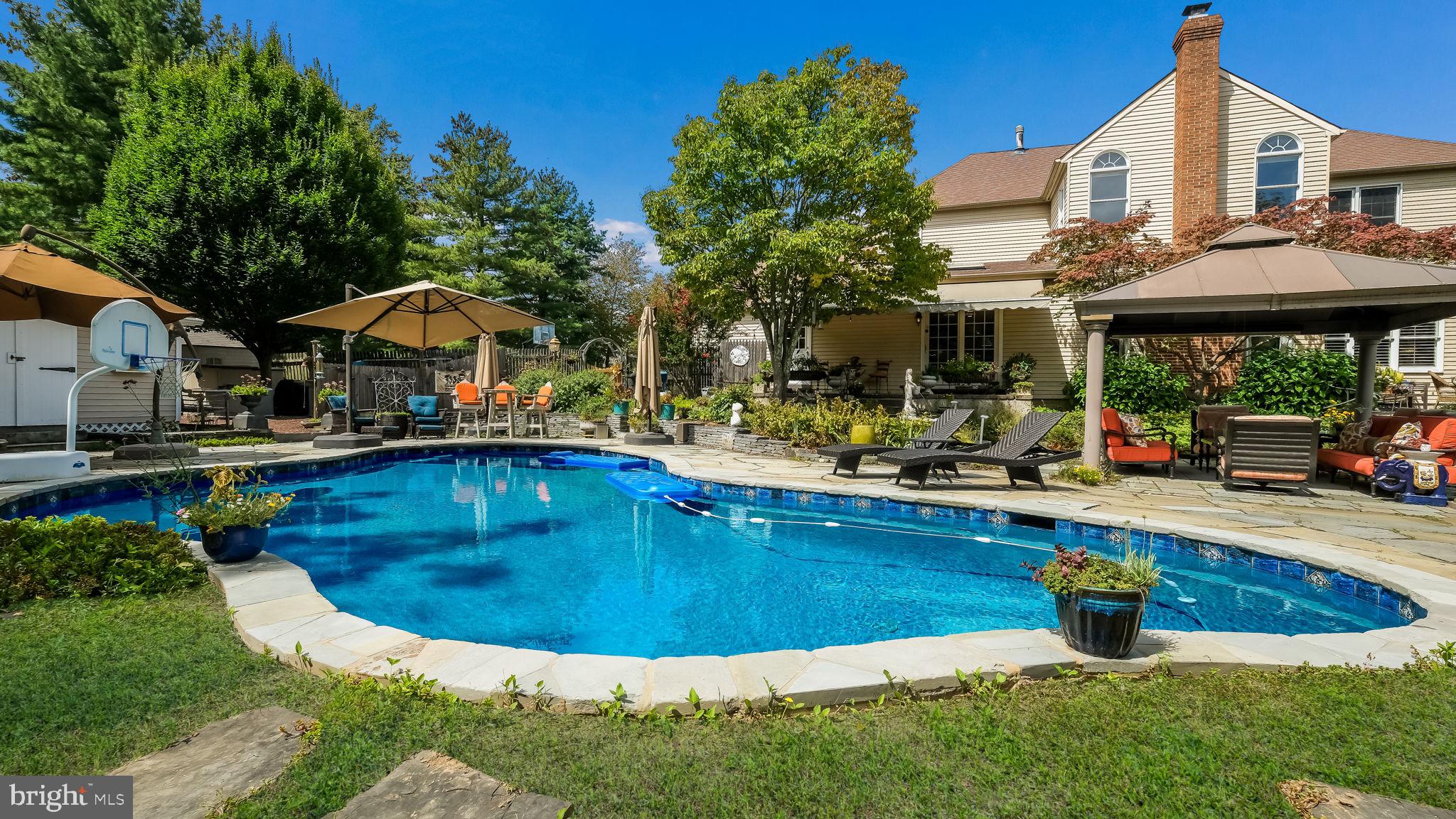 GWYNEDD KNOLL - Residential