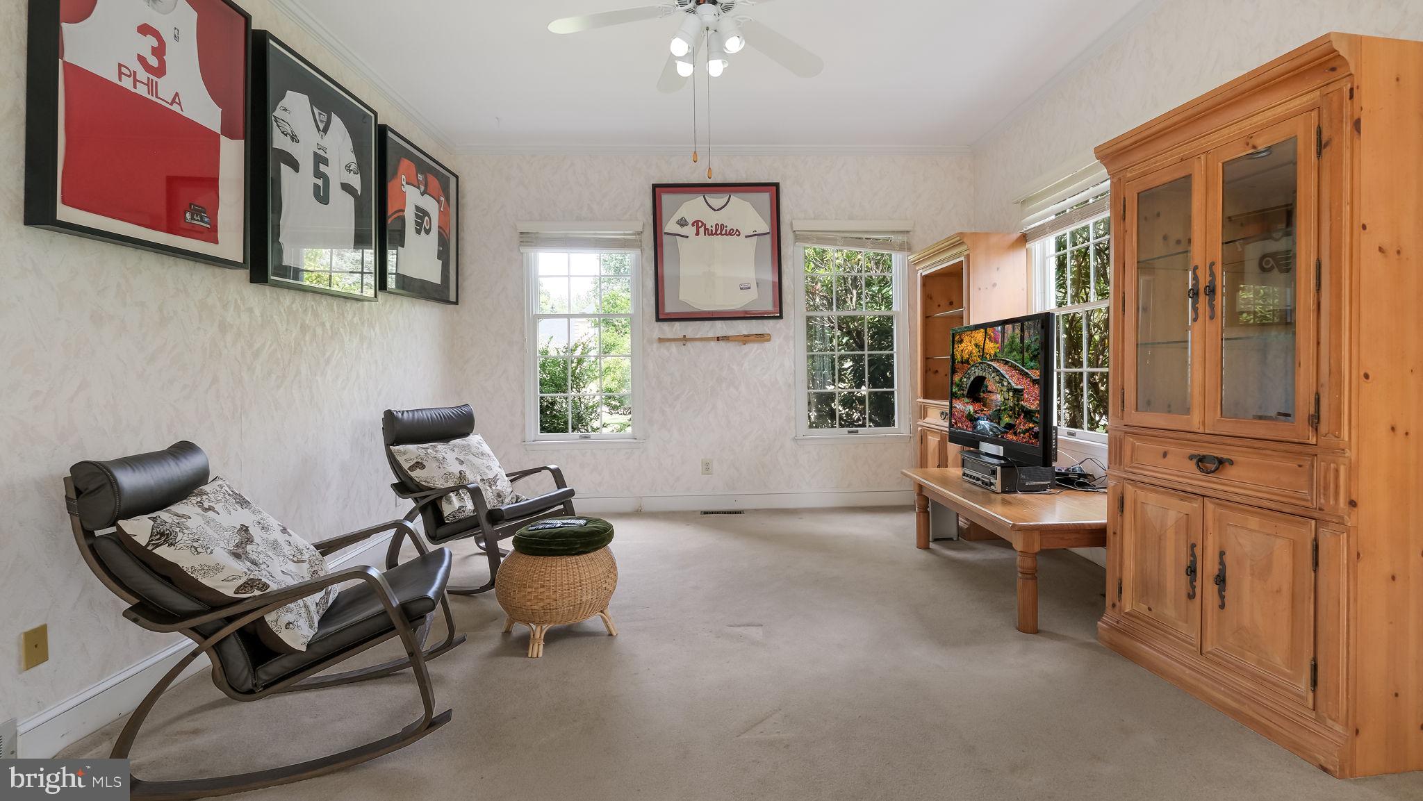 GWYNEDD KNOLL - Residential