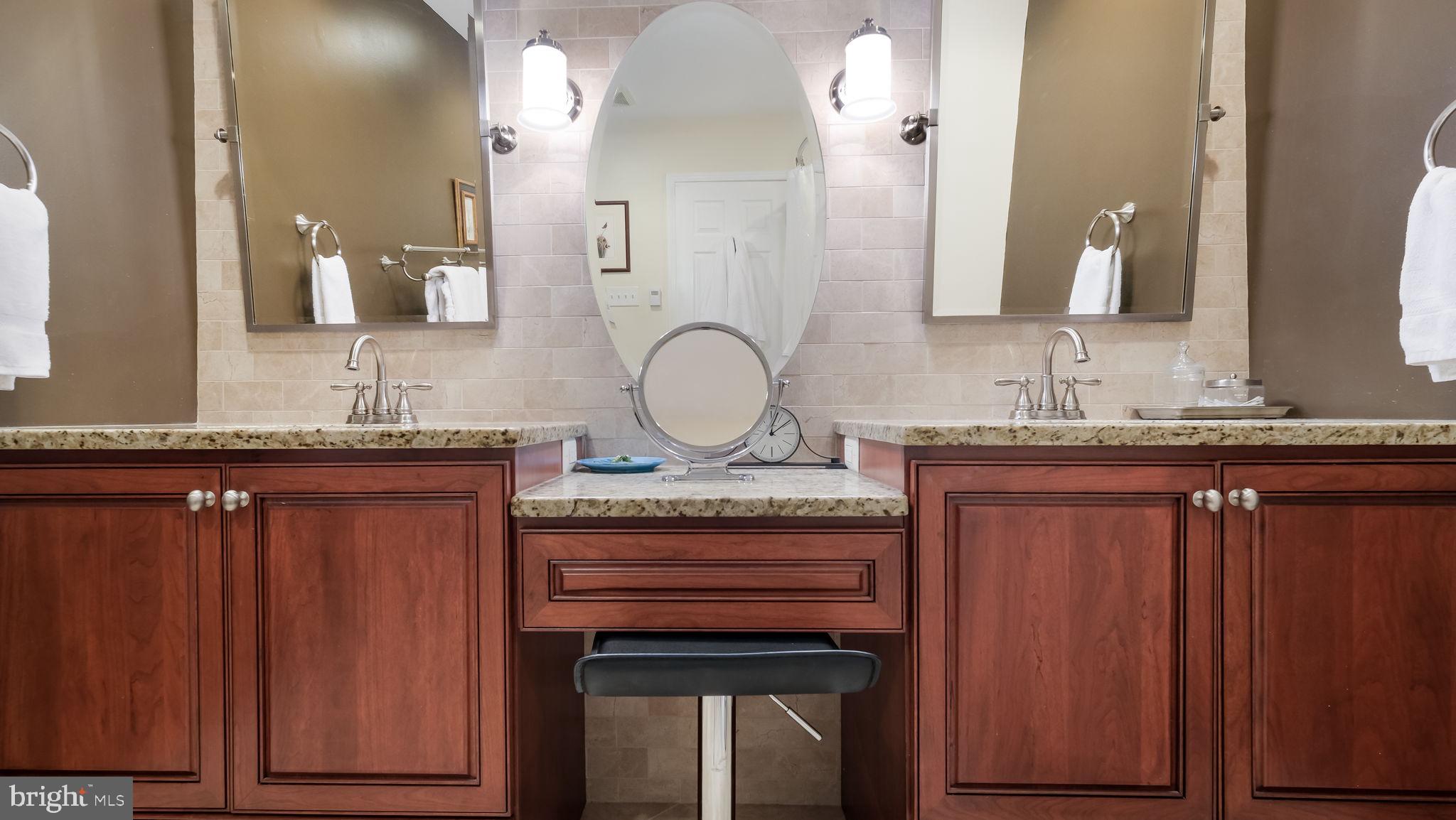 GWYNEDD KNOLL - Residential