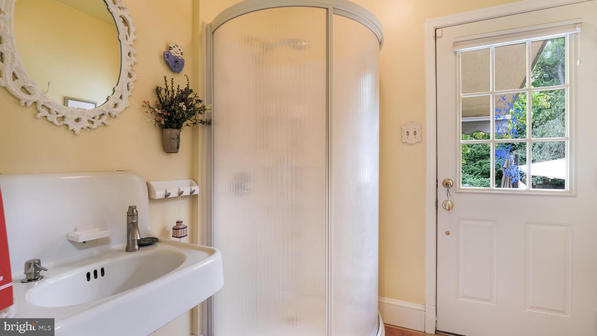 GWYNEDD KNOLL - Residential