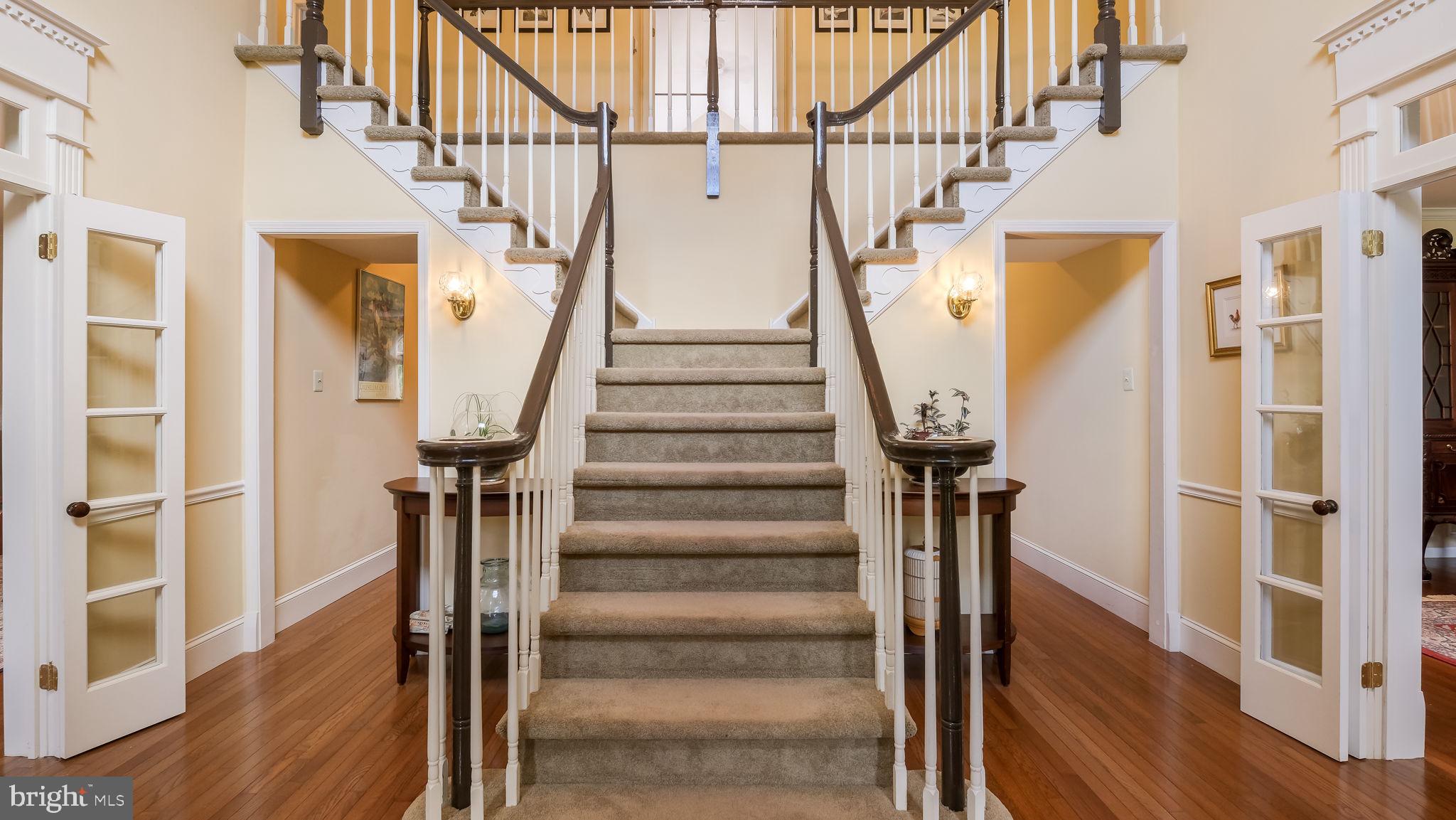 1428 CAMBRIDGE DRIVE