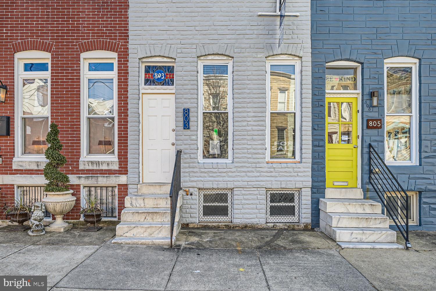 803 WELLINGTON STREET