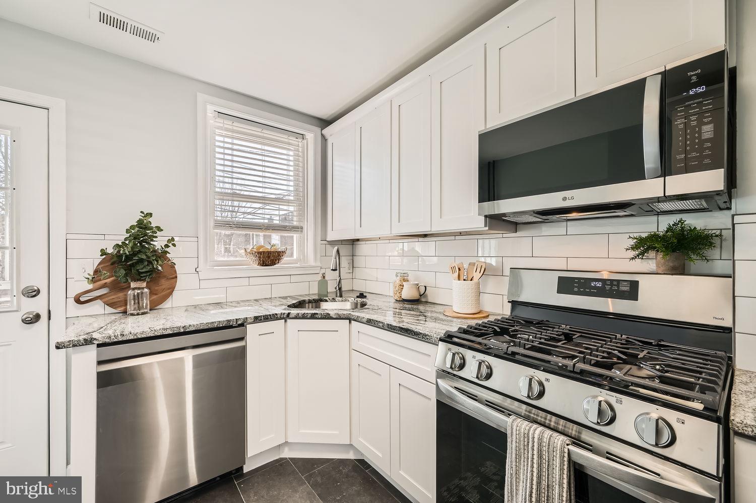 WYMAN PARK HAMPDEN - Residential